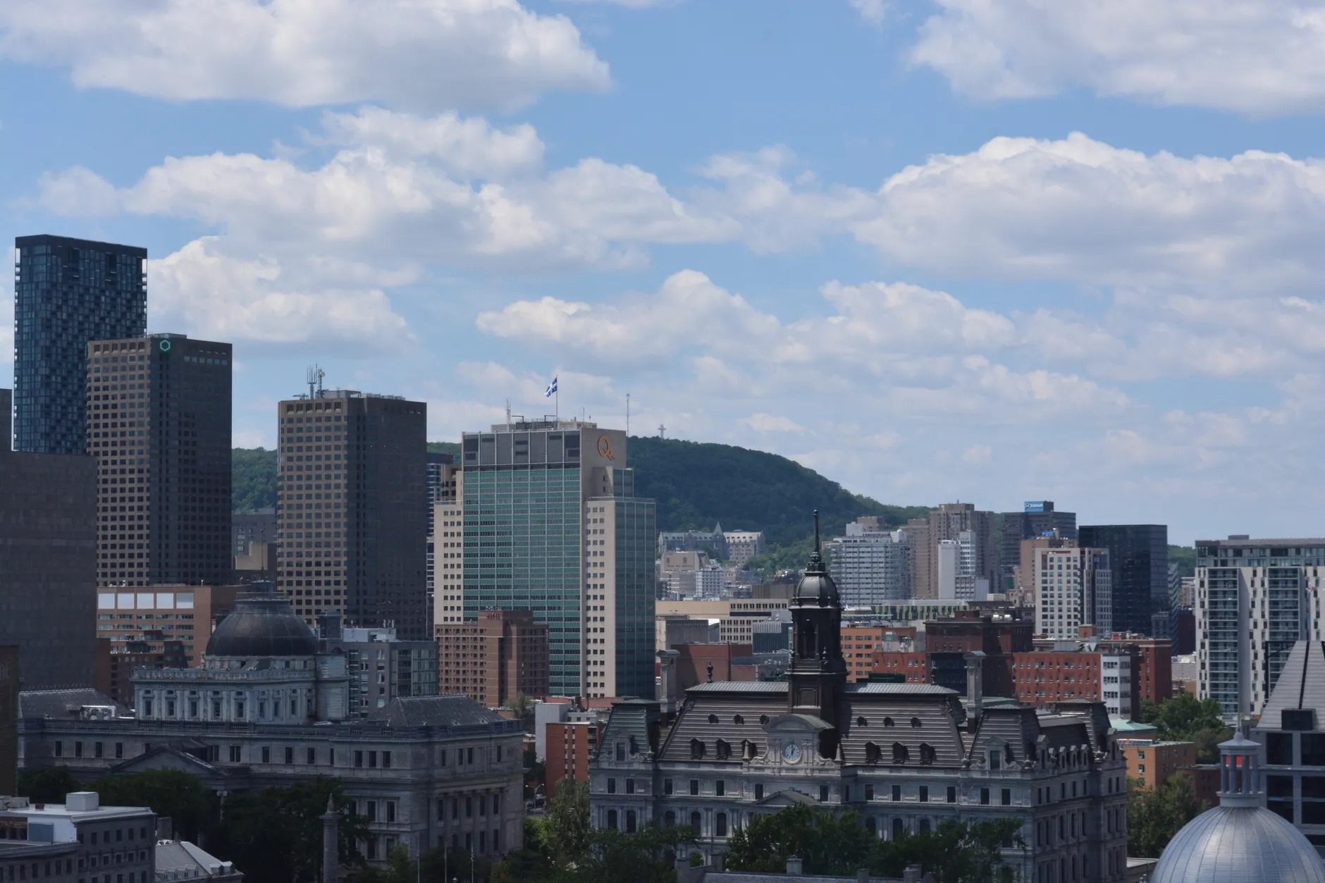 Stéphane Paquet, CEO of Montréal International, launches PQ campaign in Pointe-aux-Trembles