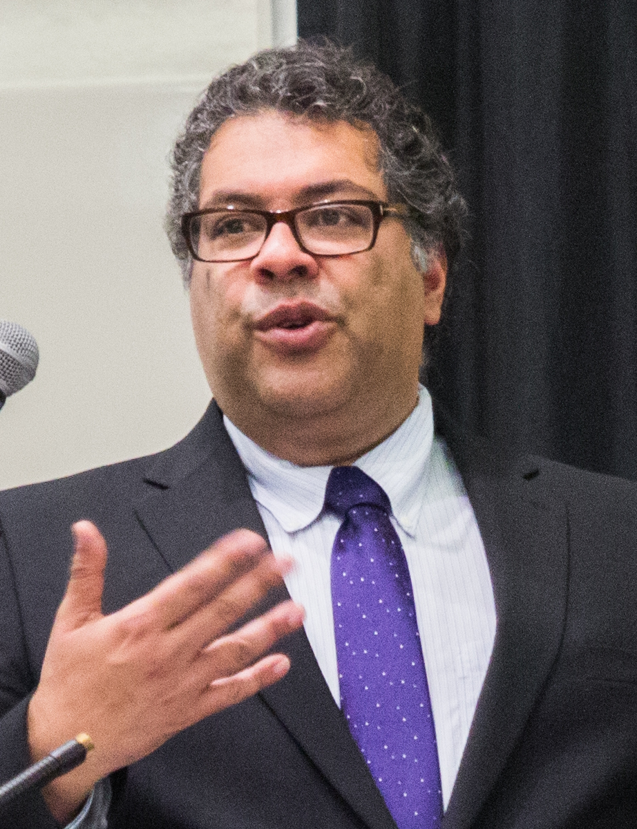 Naheed Nenshi apologizes for photo with Israeli ambassador at Stampede