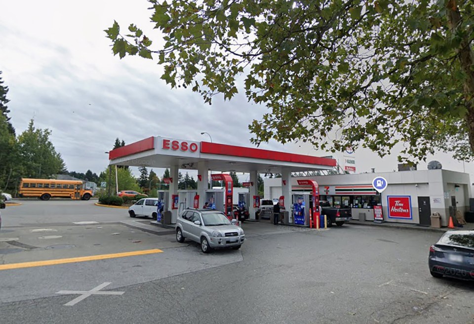 North Vancouver RCMP shoot suspect at Westview Shopping Centre