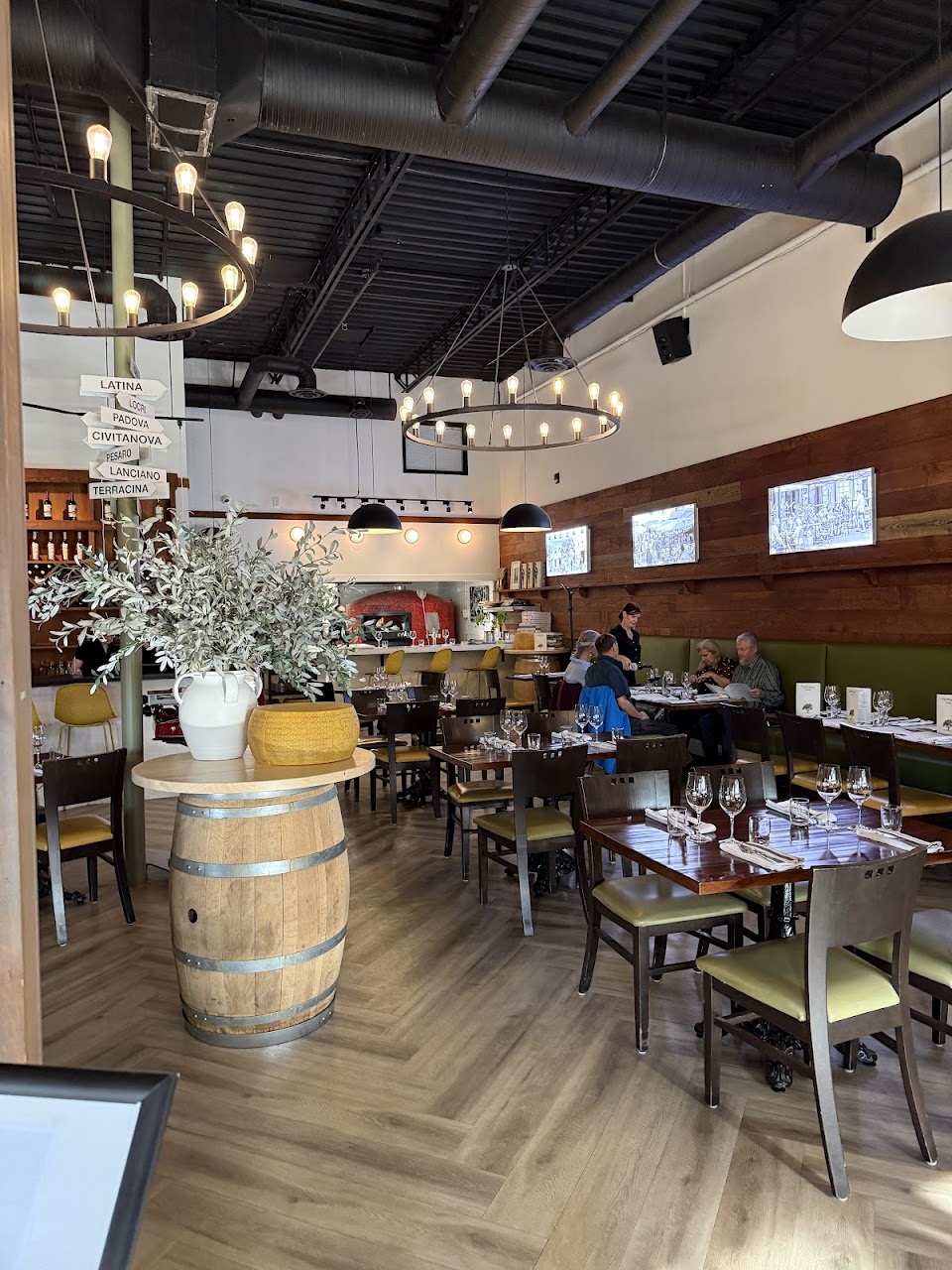 19 Calgary restaurants and bars have closed so far in 2026
