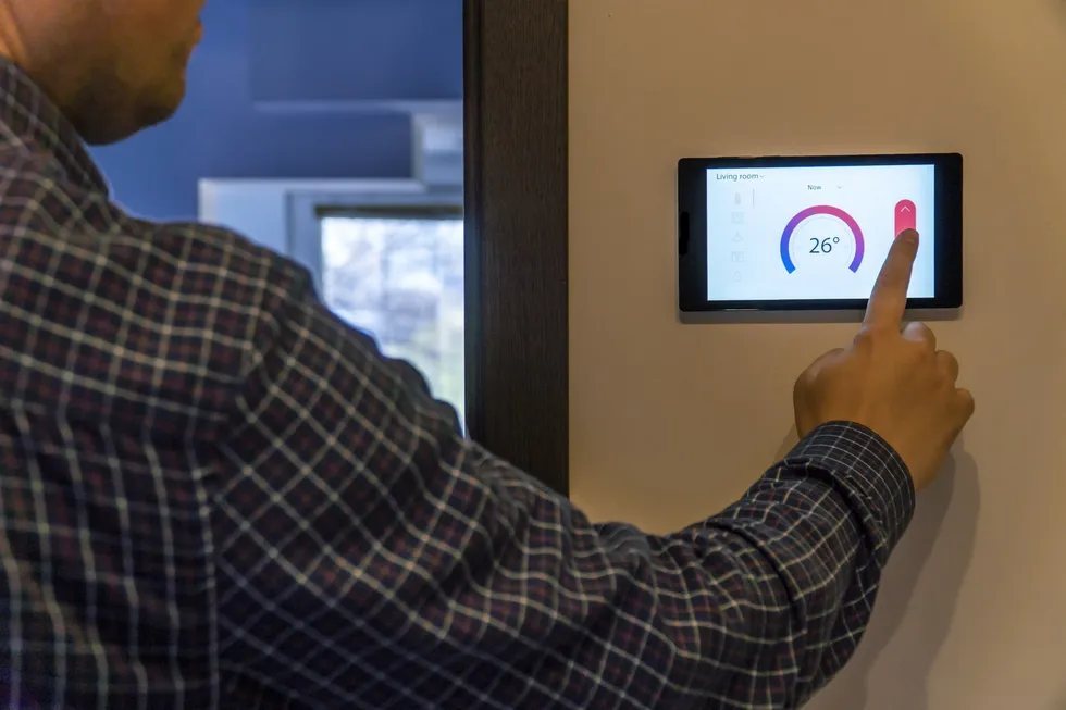 Hydro-Québec gives away free smart thermostats, but comes with strings attached