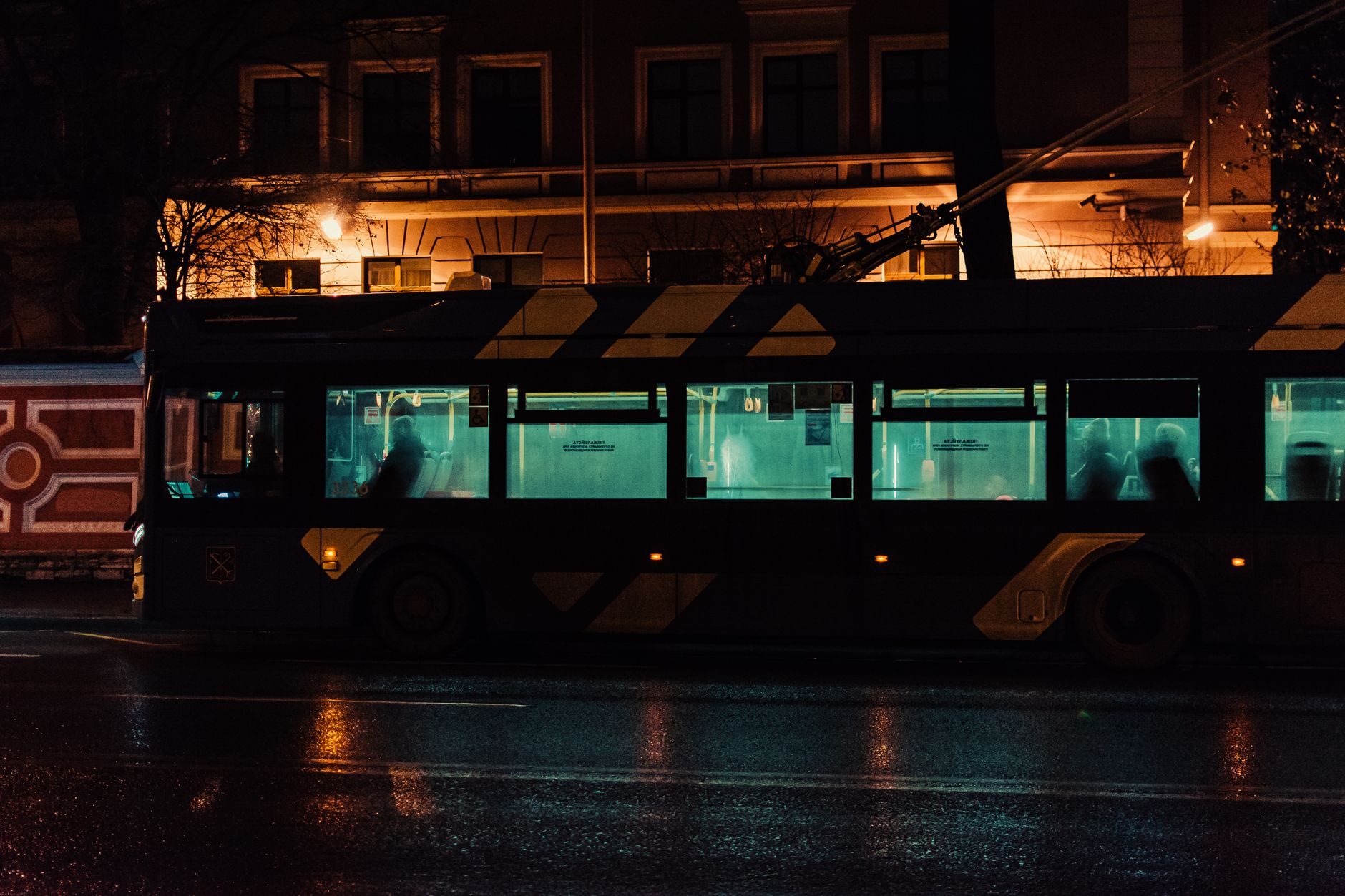 Para Transpo extends late-night service to 2 a.m. on weekends starting Sept. 4