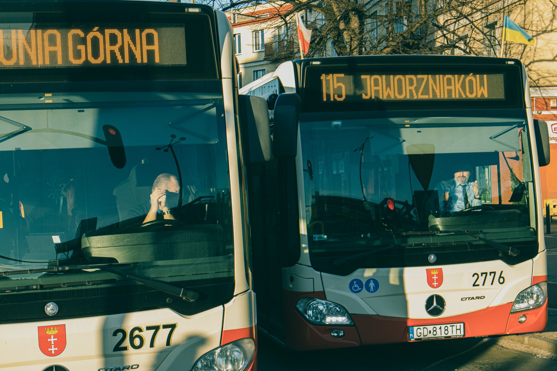 OC Transpo flagging 10 bus routes for capacity boosts as feds return to office