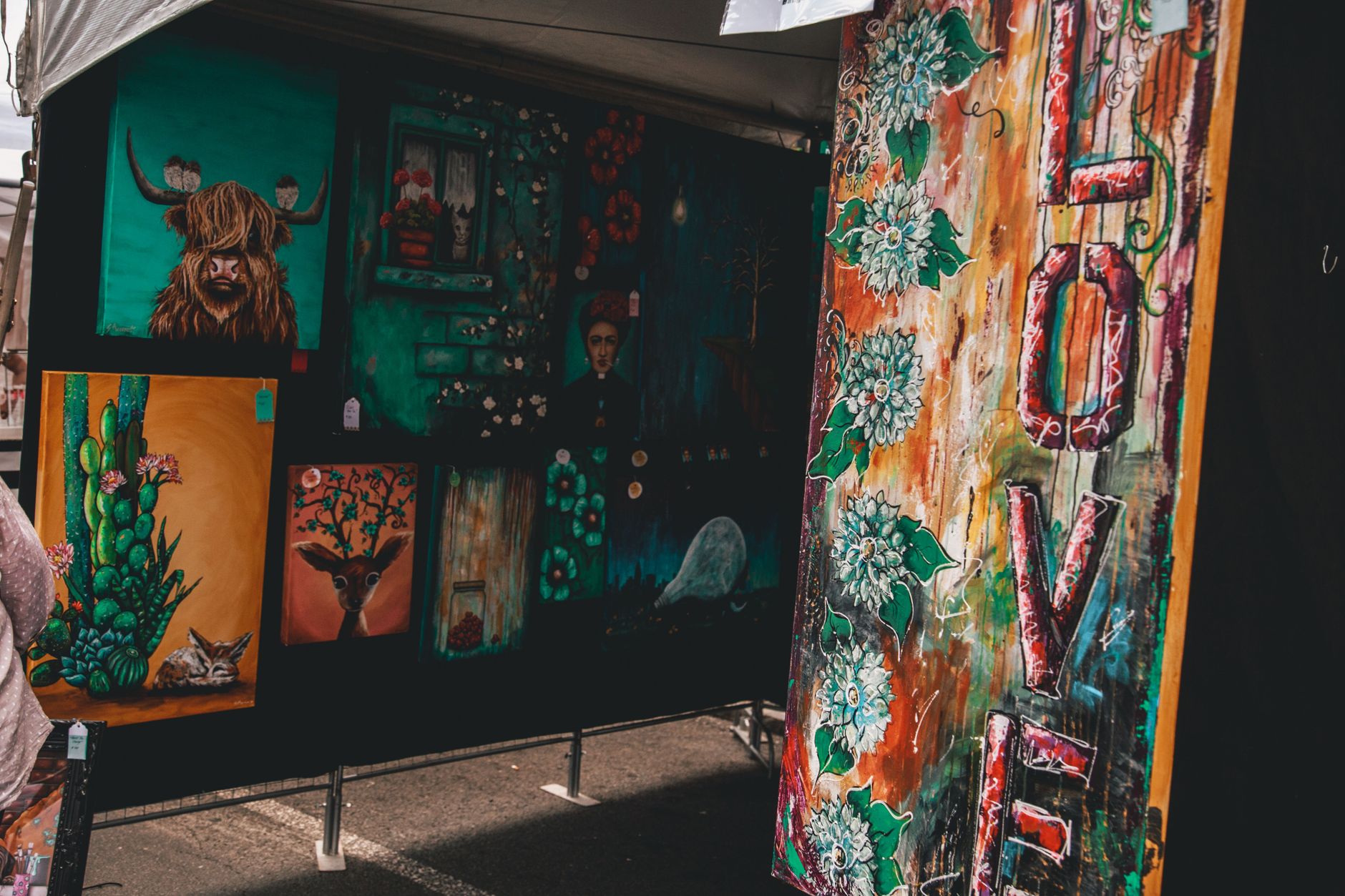 Okotoks hosts Elma Street Arts Walk with 30+ artists and buskers