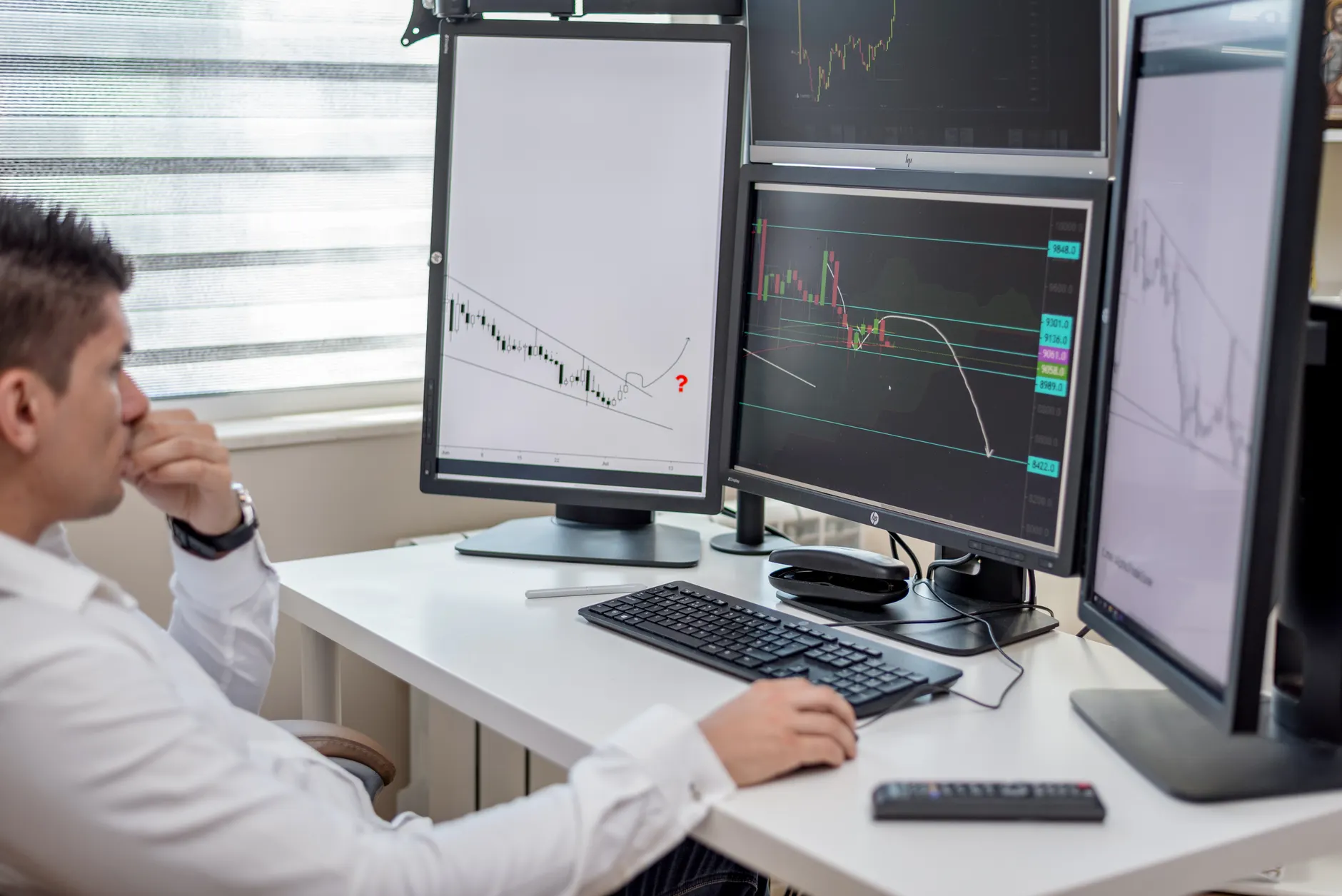 BCSC orders review of stockbroker gatekeeper case