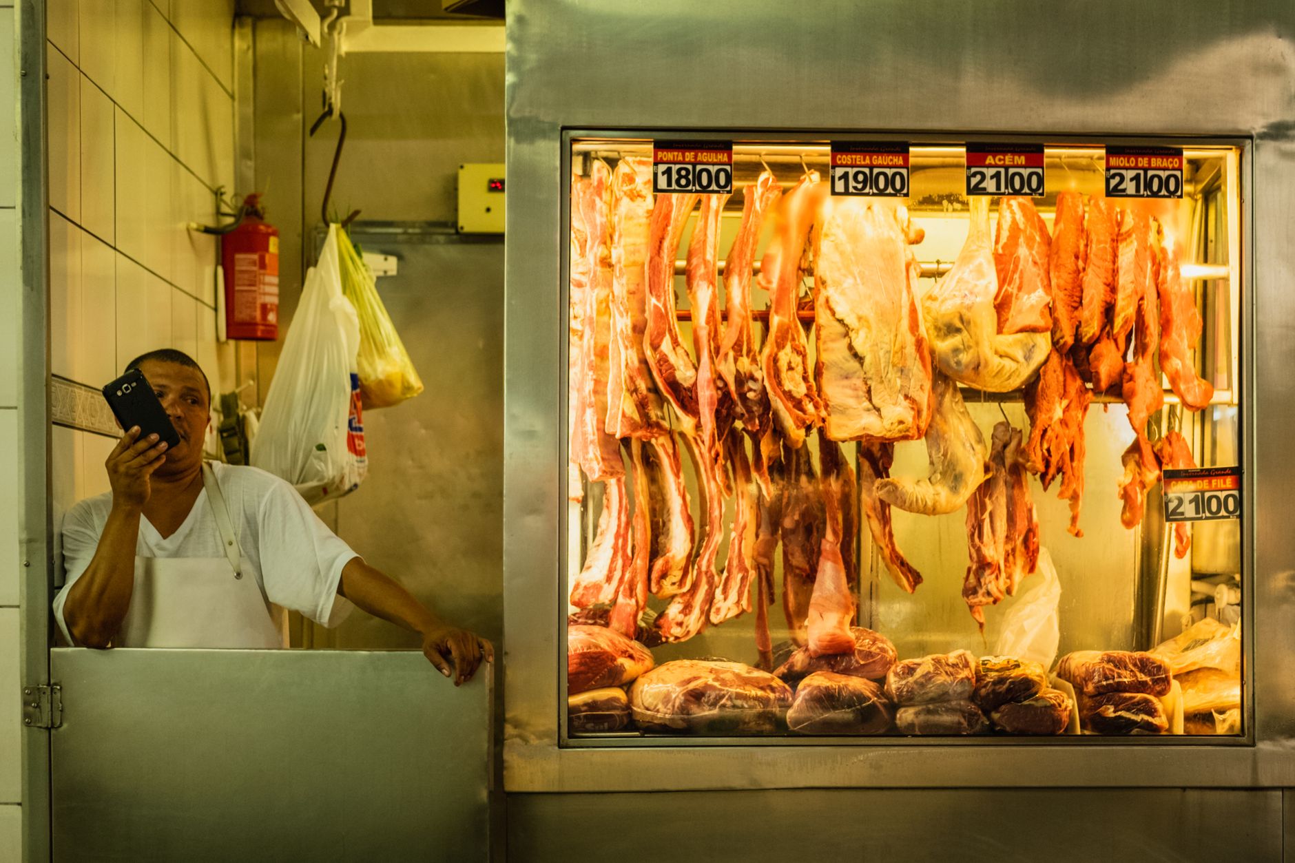 Longtime Kensington Market butcher Segovia Foods closes after nearly 50 years