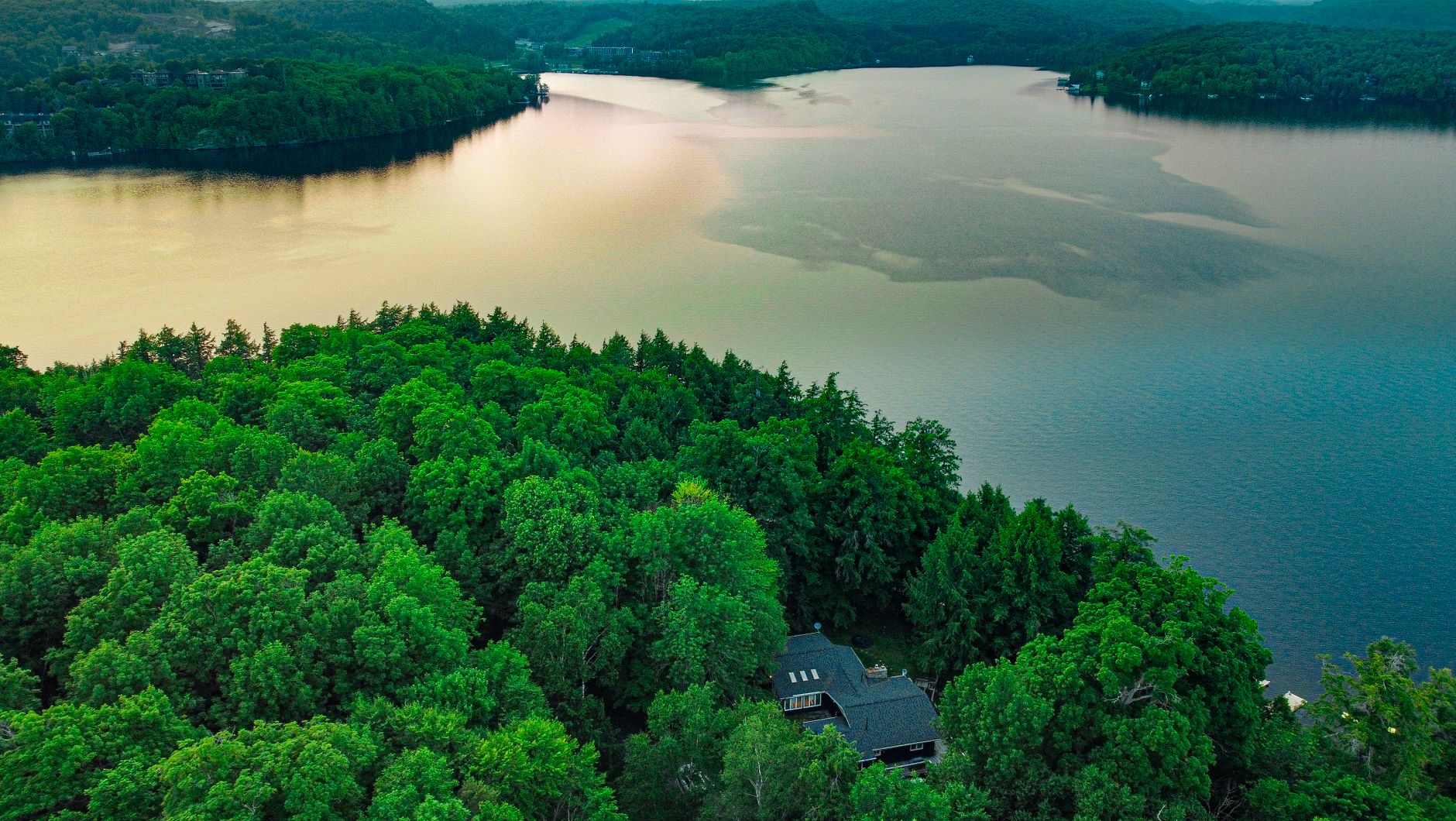 Jimmy Fallon calls Ontario's Muskoka region 'the most beautiful place on Earth'