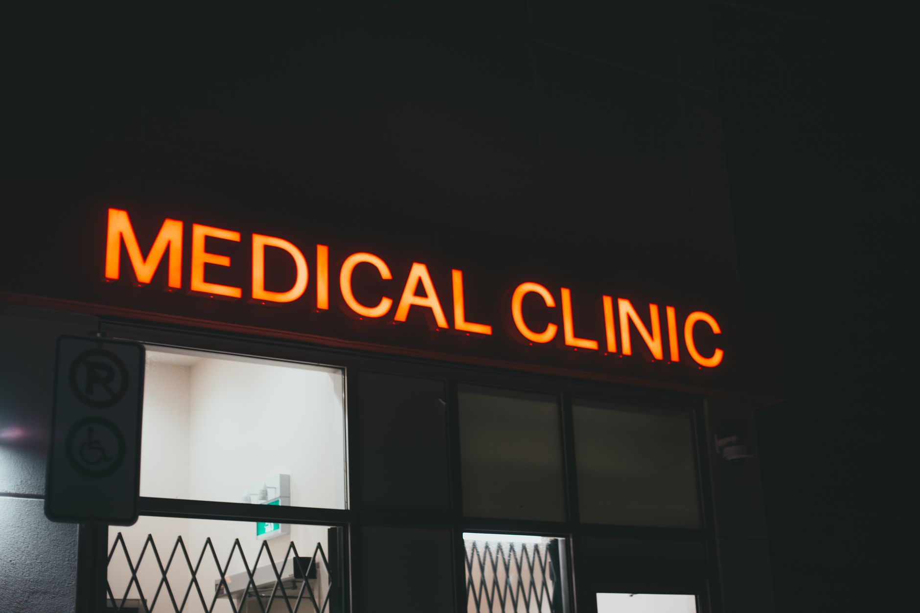 Ontario Health Coalition warns public hospitals underused while private clinics receive millions