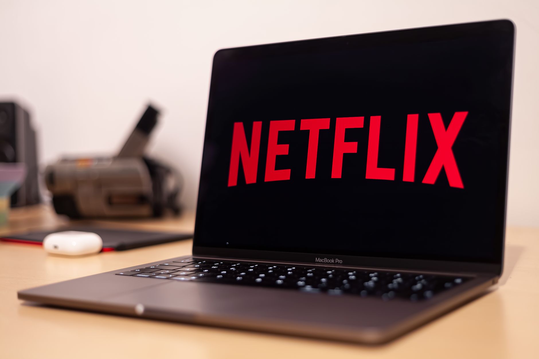 Netflix signs first-ever collective agreement with Quebec audiovisual technicians