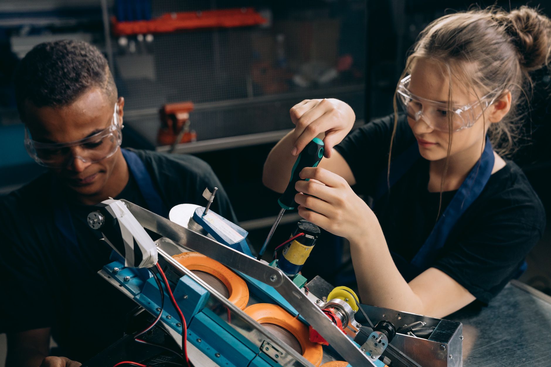 Montreal Children's Hospital apprenticeship program builds confidence in teens facing barriers