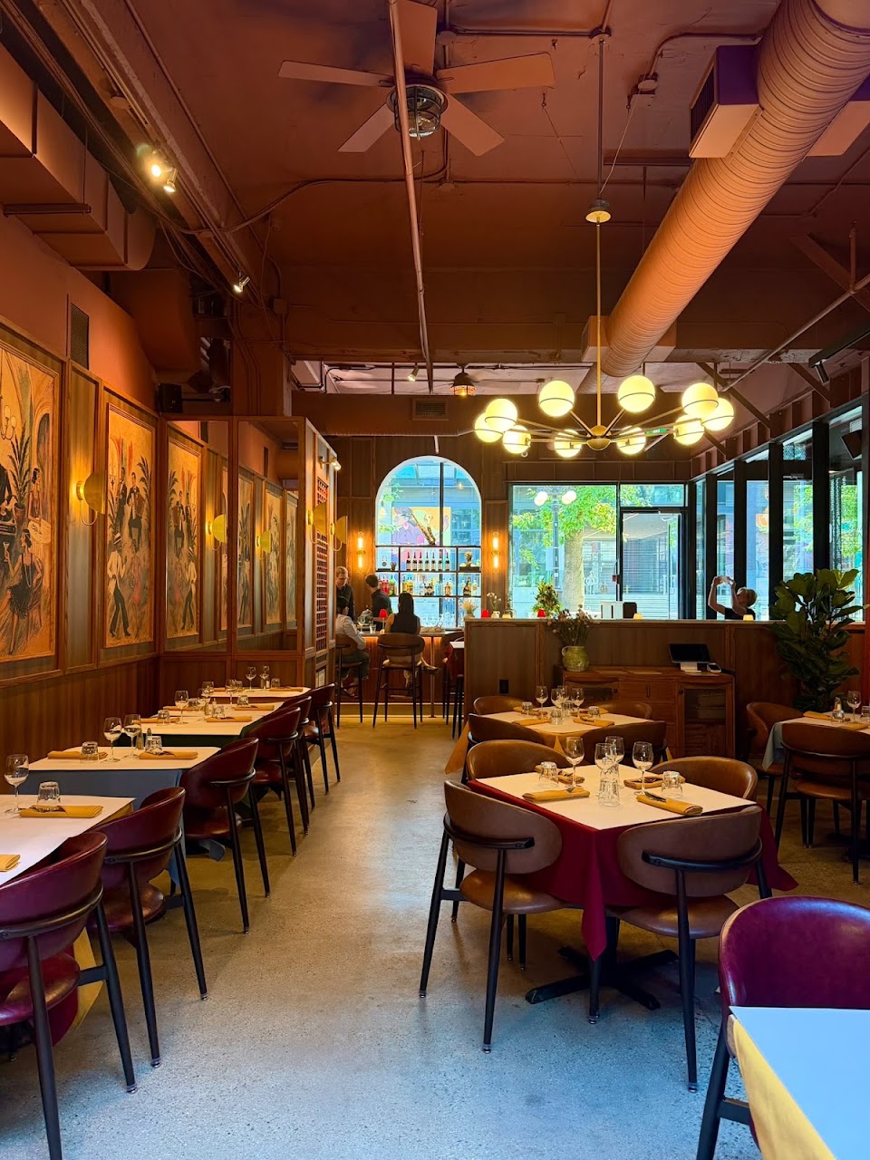 Entrecôte opens in Gastown with one-dish focus: premium steak frites and secret sauce