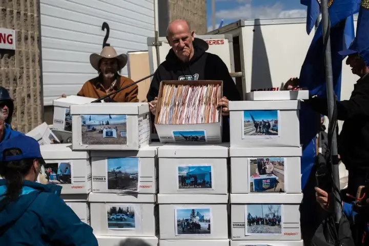 Elections Alberta will verify separatist referendum petition signatures by July 27