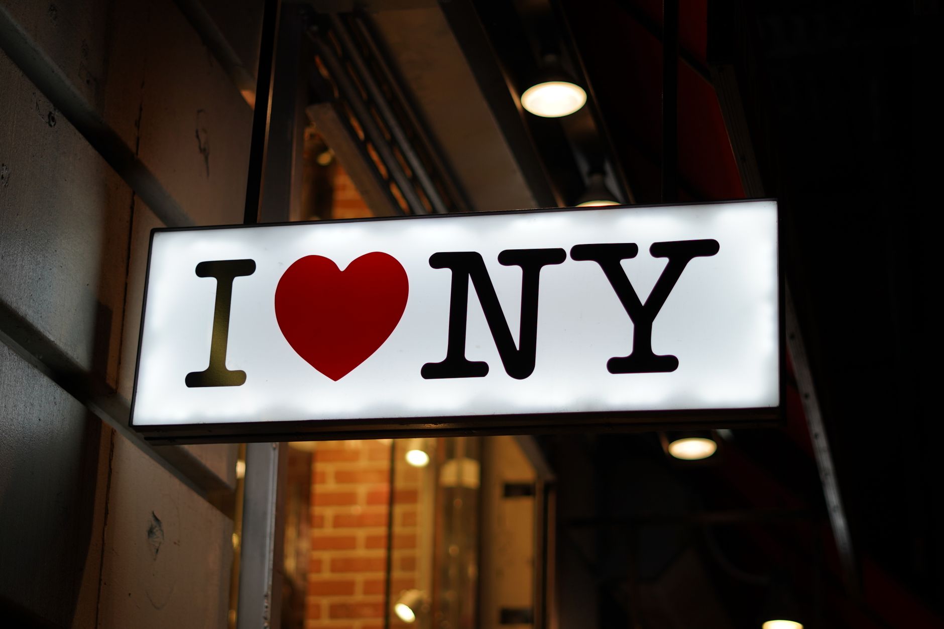 Broadway with Love closes after three-day run