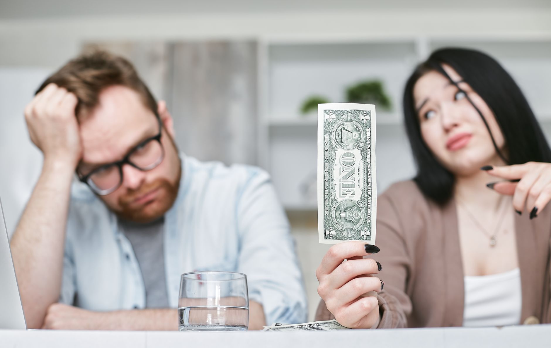 Canadian household debt hits $1.80 for every dollar of income
