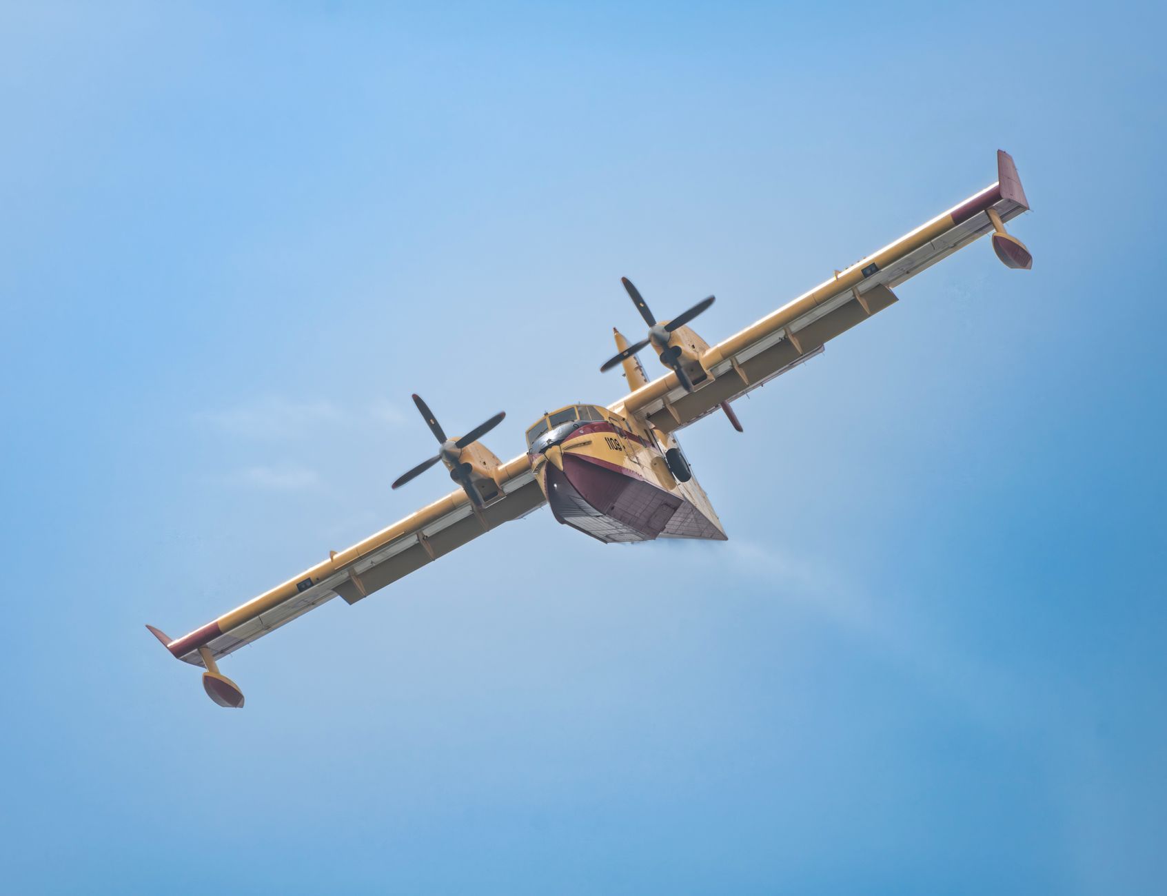 De Havilland racing to build water bombers as wildfire demand soars globally