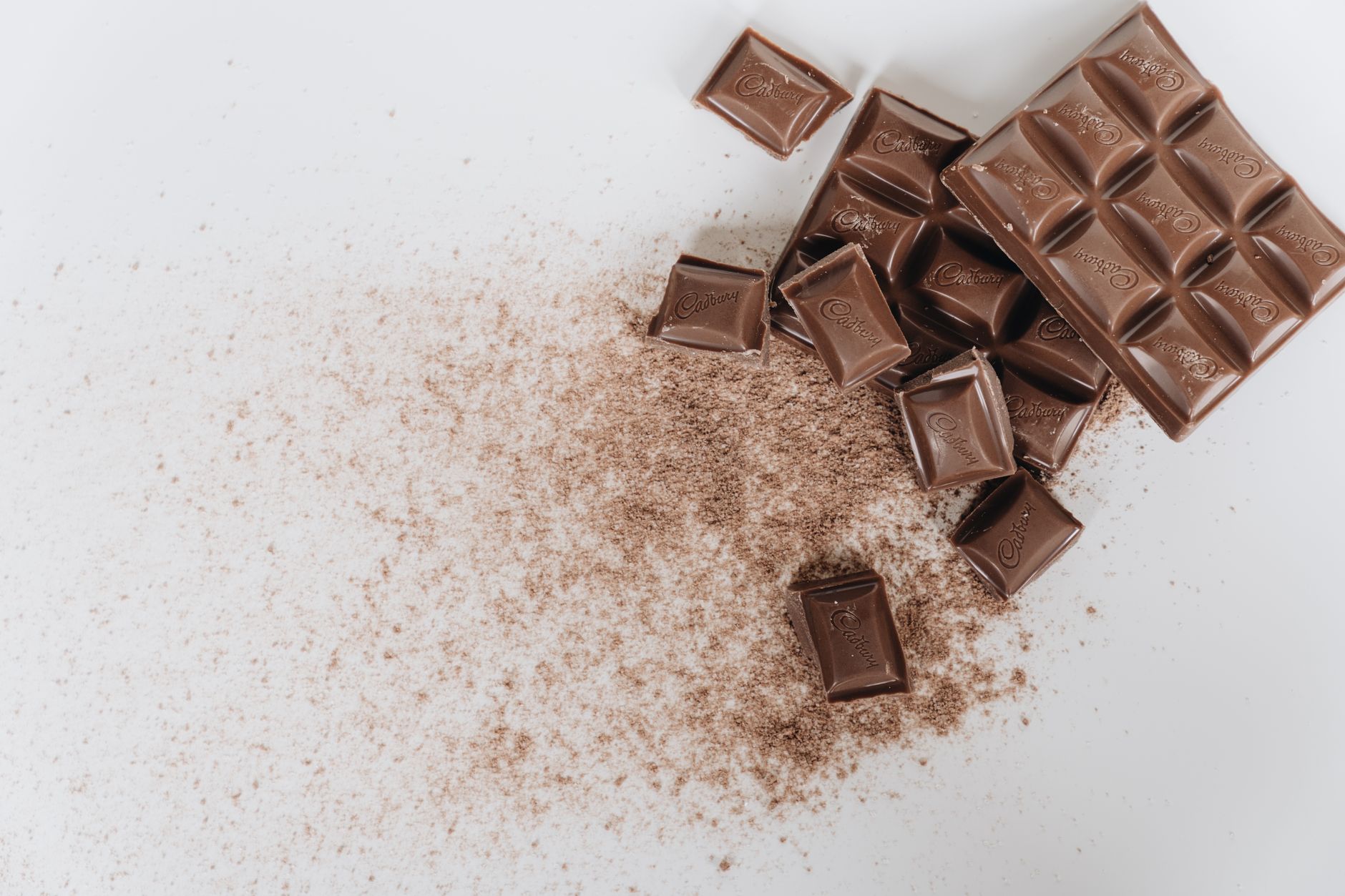 Costco Canada recalling Cadbury Oreo bars and Alfa Croissants over allergen and mould concerns
