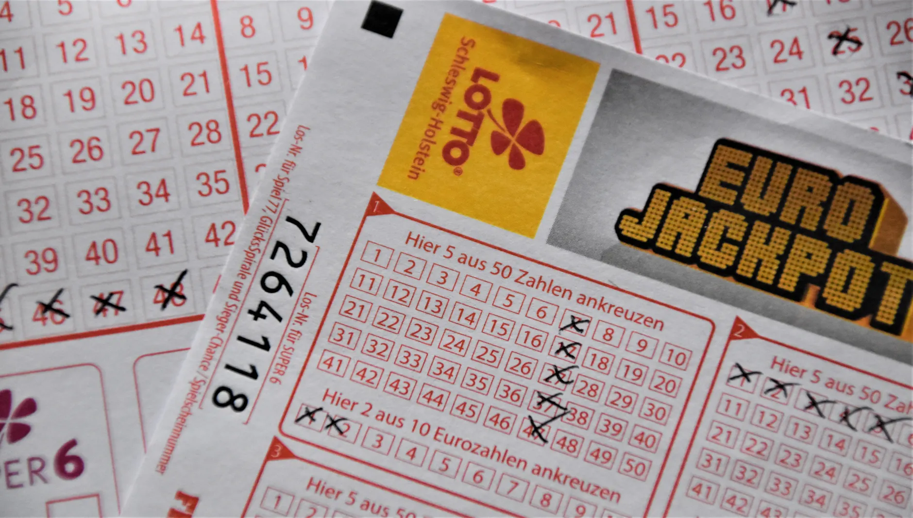 Three Montrealers win $1 million lottery prizes in recent weeks