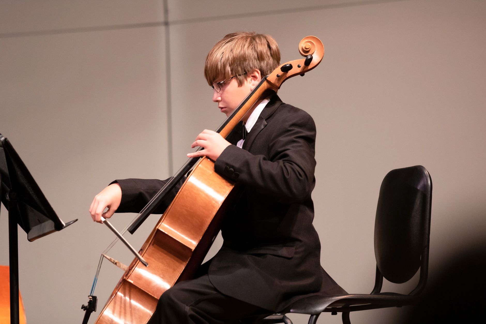 Cellist Luka Coetzee returns to Calgary Civic Symphony 10 years after debut that changed her life