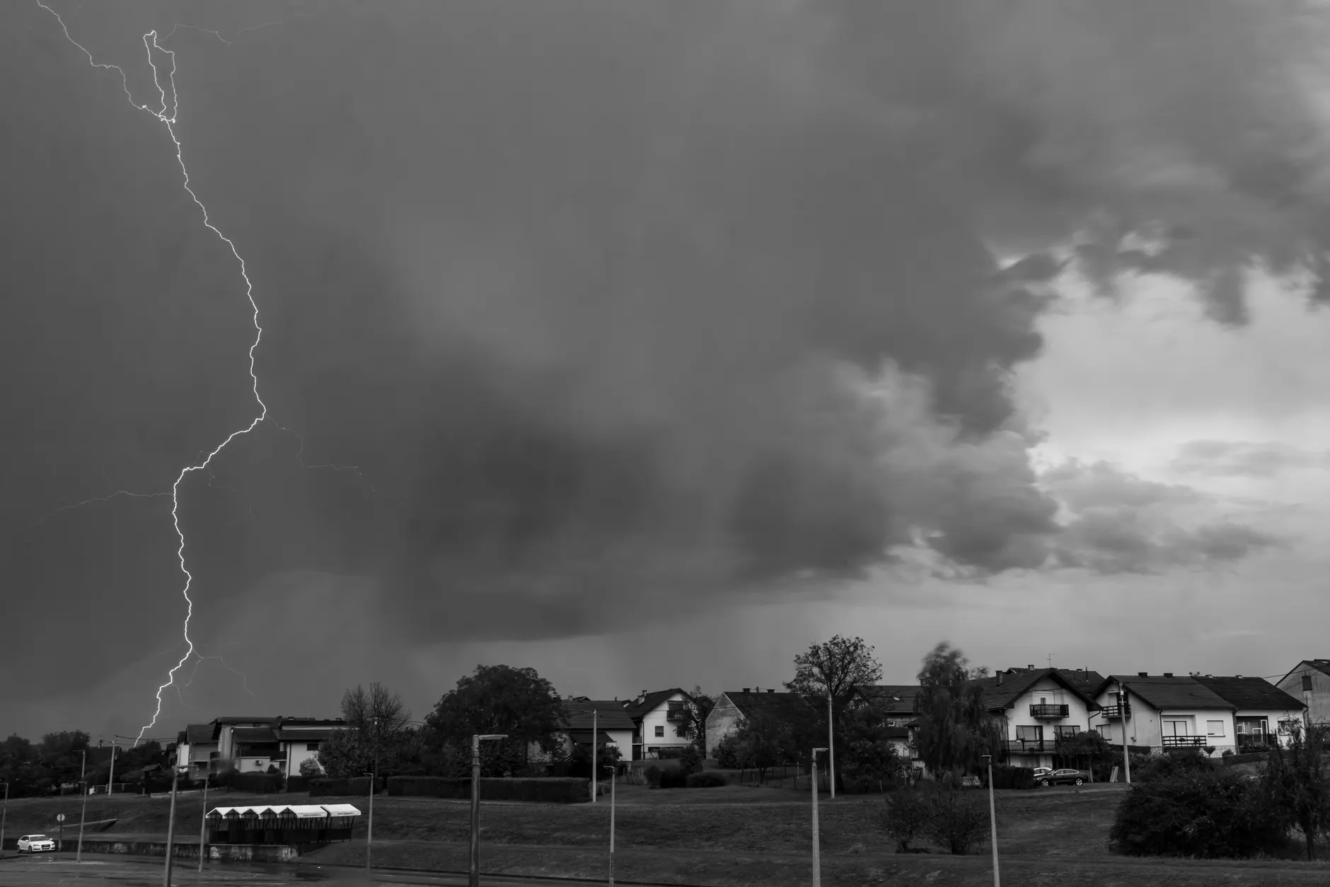 Severe storms bring tornado risk, damaging winds to region