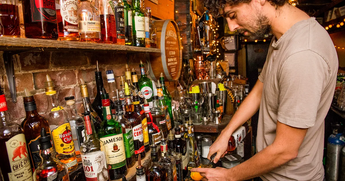 Mickey Limbo's replaces Dakota Tavern on Ossington