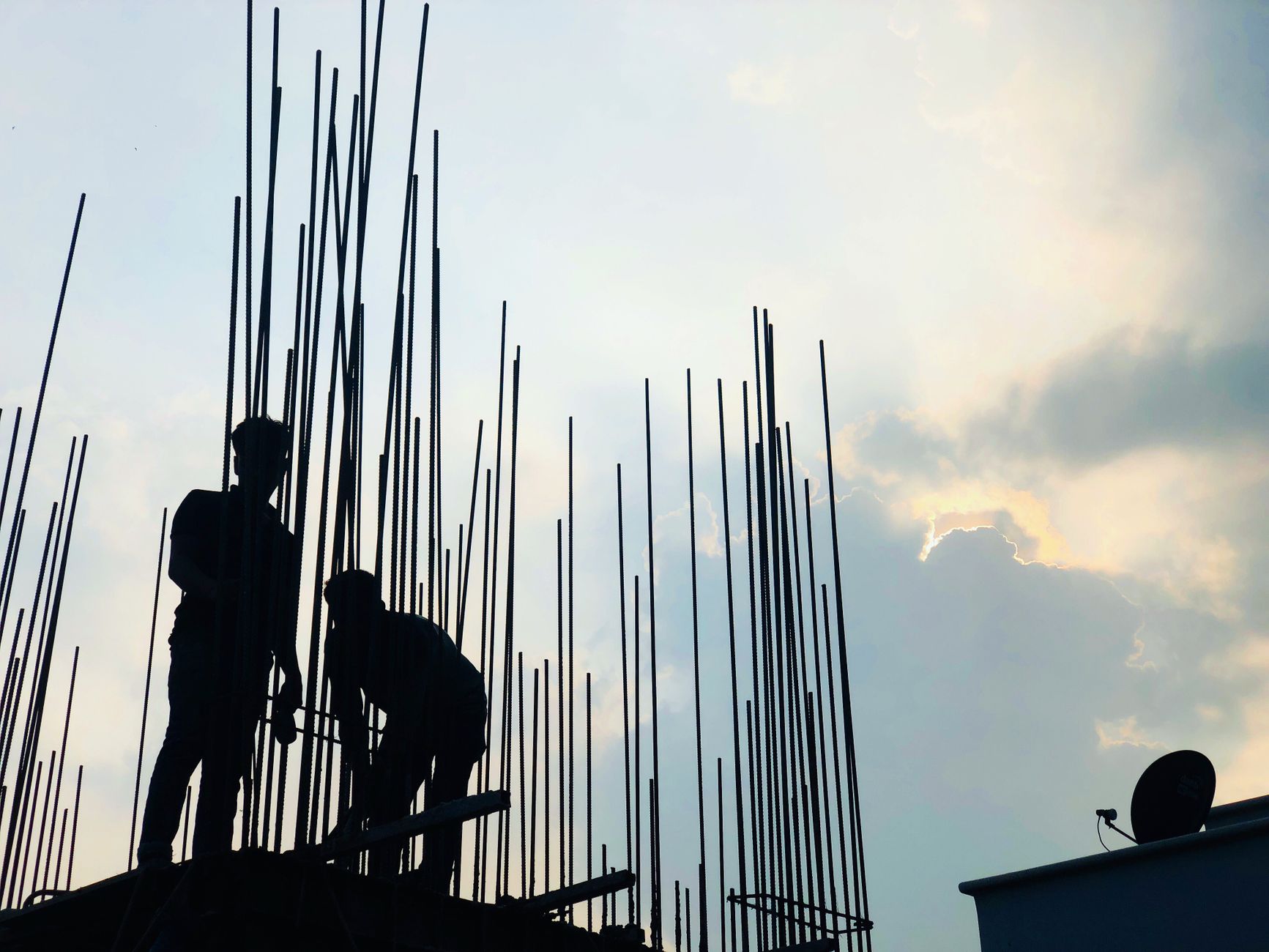 Worker impaled by steel rod rescued at Kirkland construction site