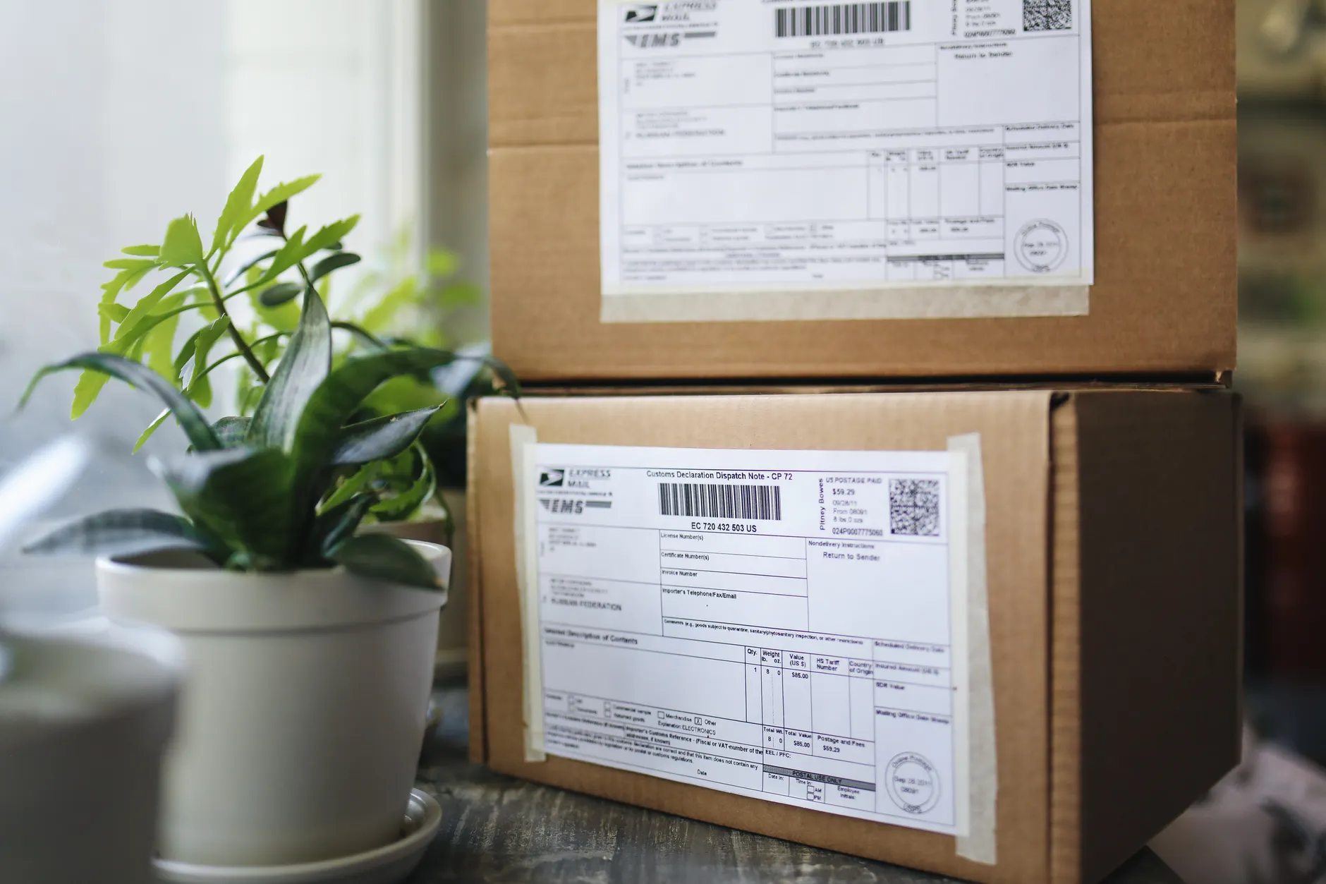 Cell phone shipping scam targets B.C. residents with new devices
