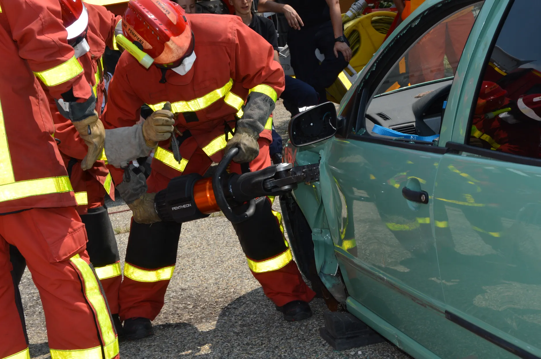 One person trapped in head-on collision south of Ottawa Friday night