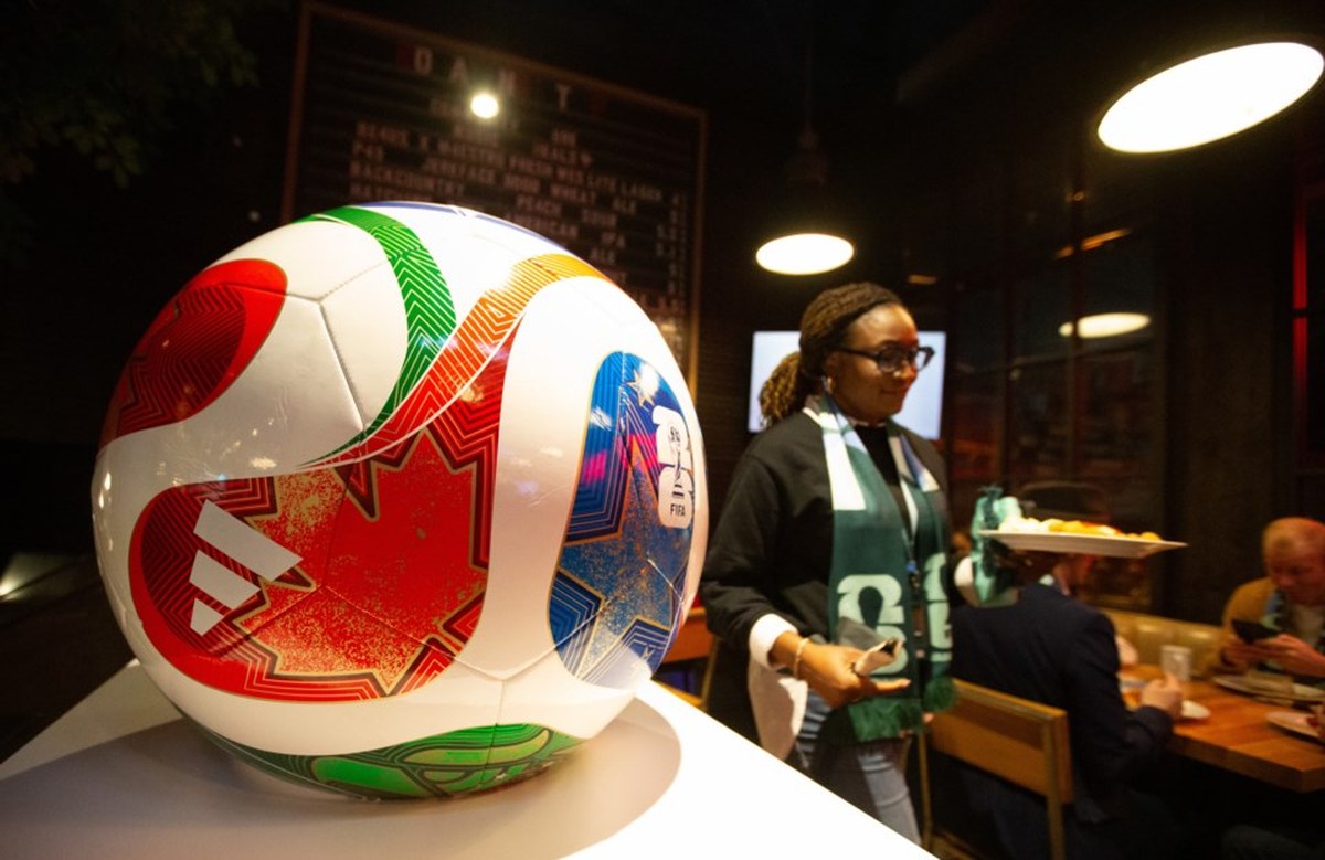 FIFA World Cup highlights tipping culture divide between visitors and Canadian hospitality workers