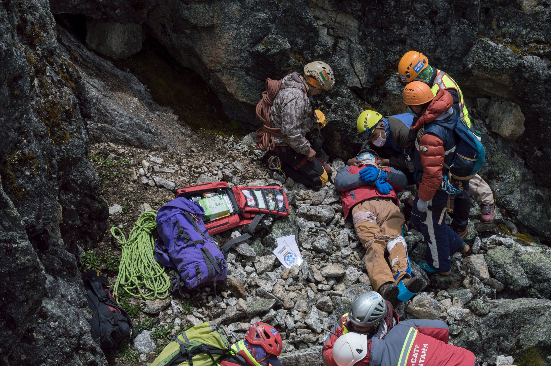 Rock climber rescued after falling 10 metres in North Vancouver's Capilano Canyon