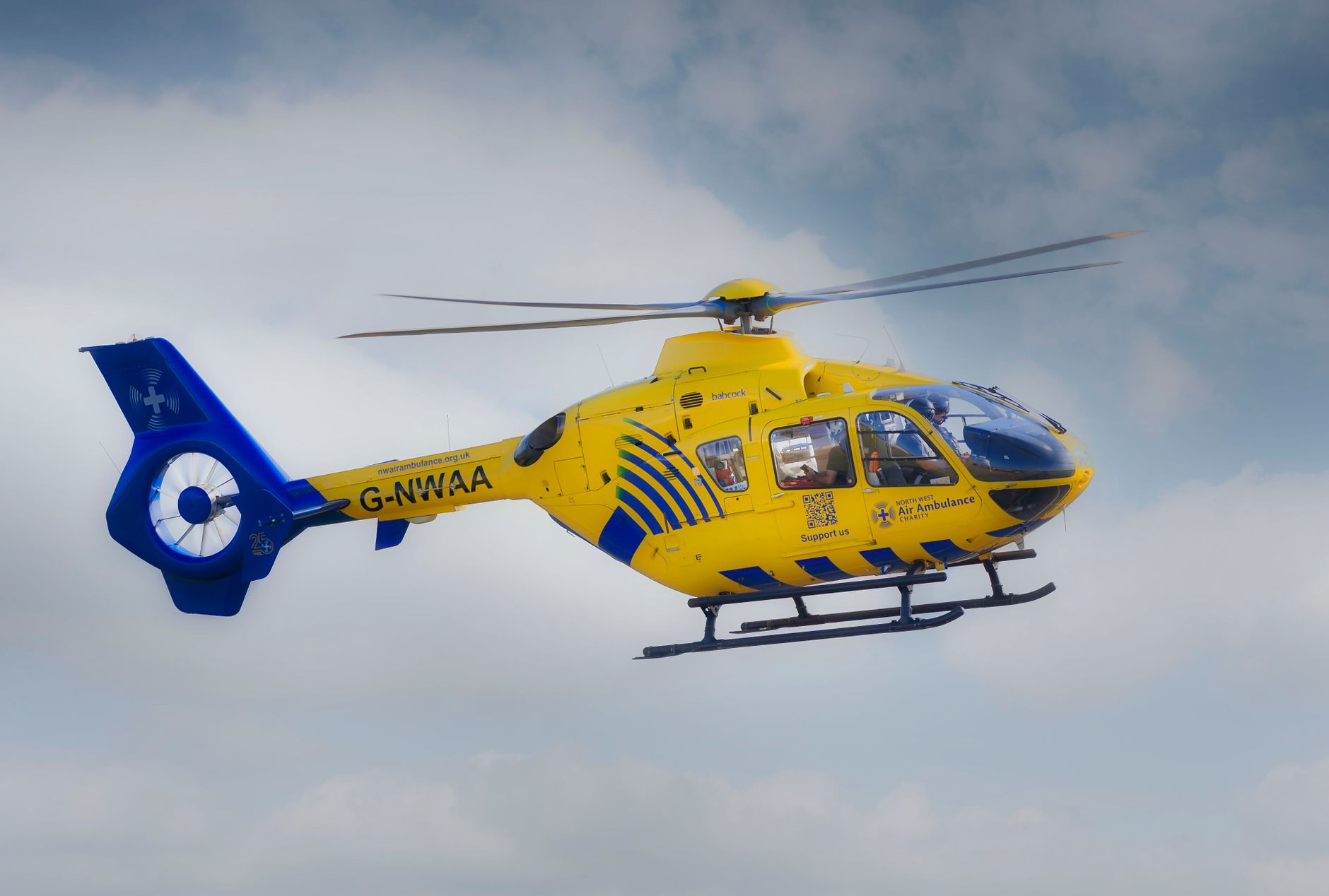 Six aboard Ontario air ambulance presumed dead after flight vanishes off Massachusetts coast