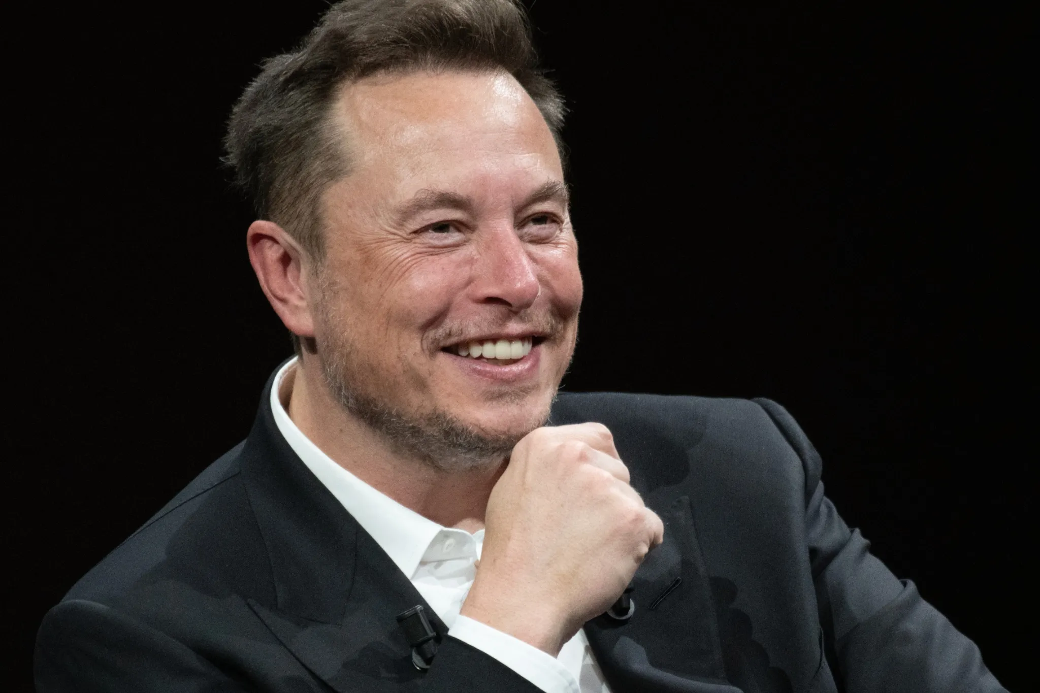 Elon Musk becomes world's first trillionaire as SpaceX goes public
