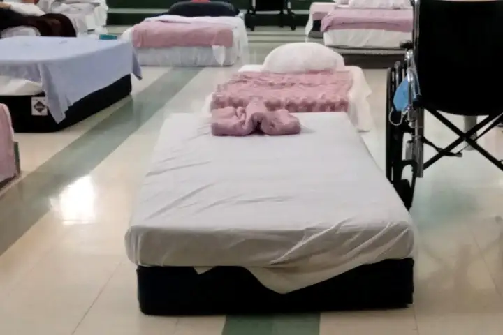 43 seniors displaced by flooding at West Edmonton care home, sleeping on chapel mattresses