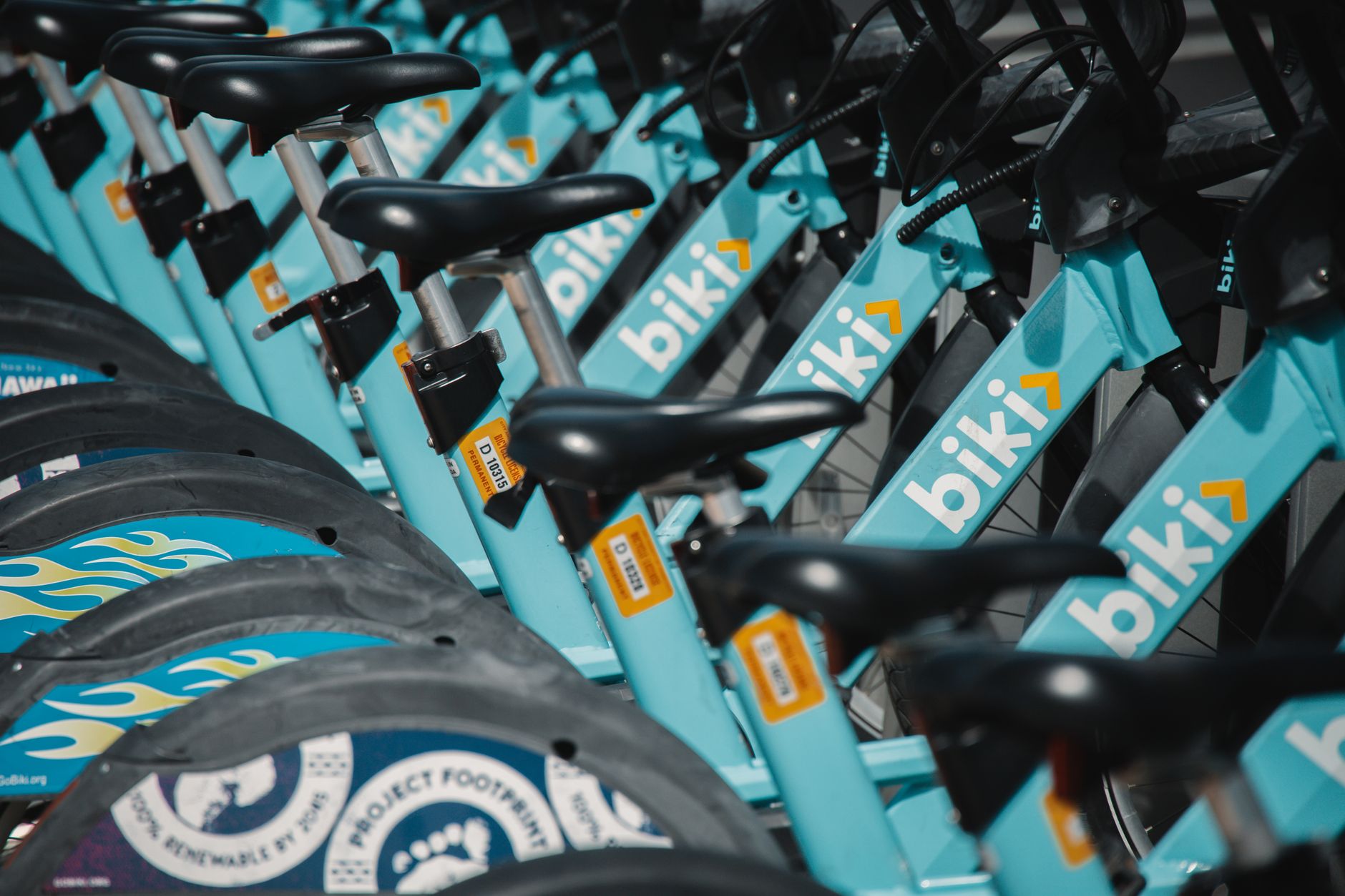 Vancouver's Mobi bike share will operate through 2031 after city renews five-year contract