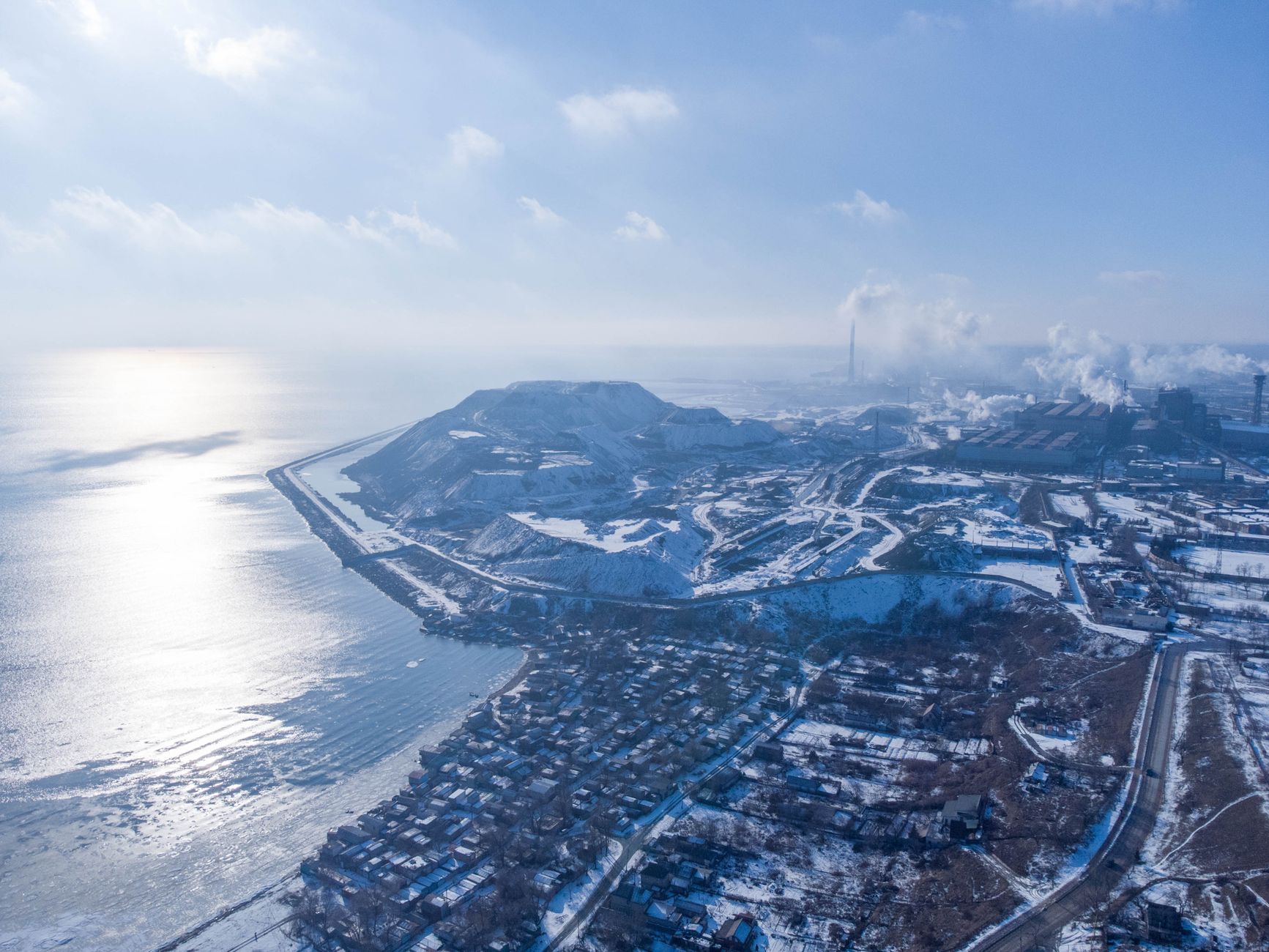 Ukrainian drone strikes kill 1, hit Russian oil facility