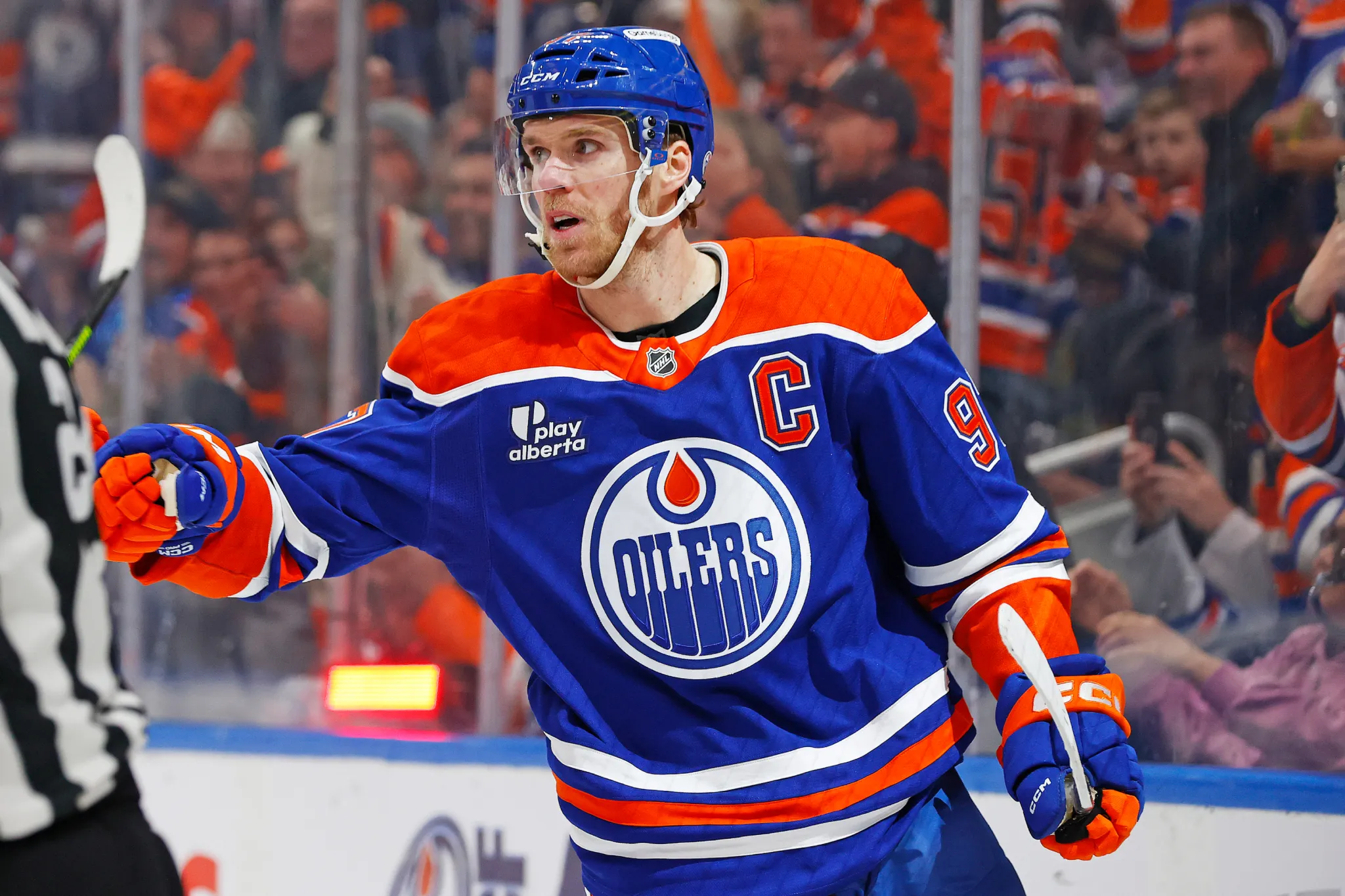 Bell bringing NHL games back to Canadian screens via Crave