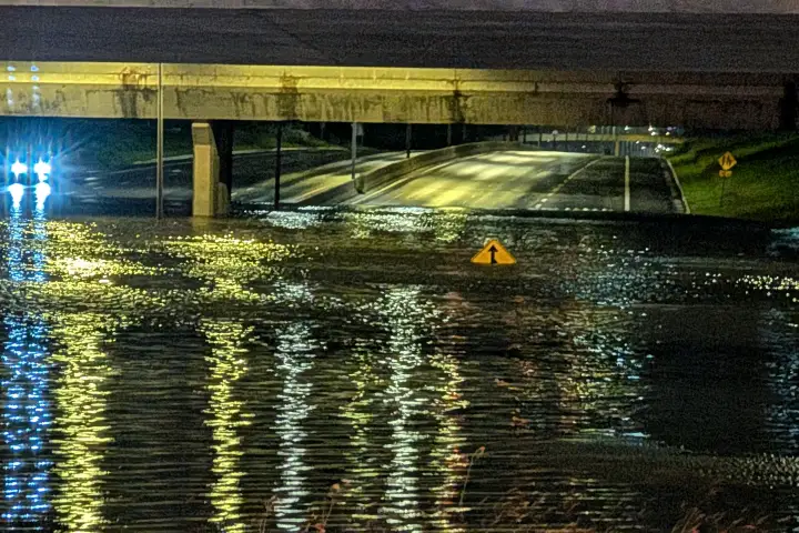 Whitemud Drive flooded and shut down after severe Saturday night storm