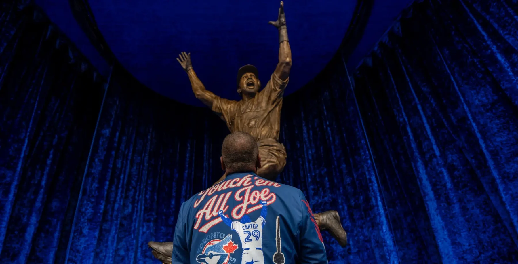 Blue Jays unveil 15-foot Joe Carter statue honouring 1993 World Series walk-off home run