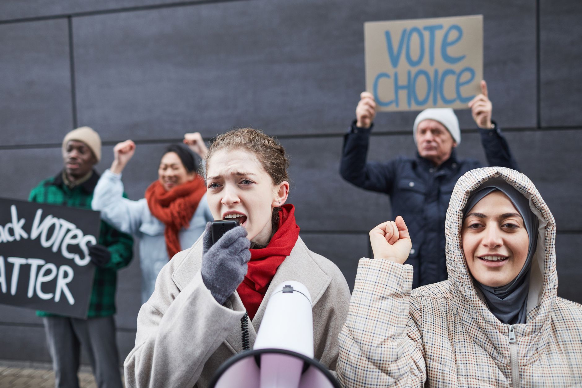 Federal union launches strike votes for 120,000 public service workers