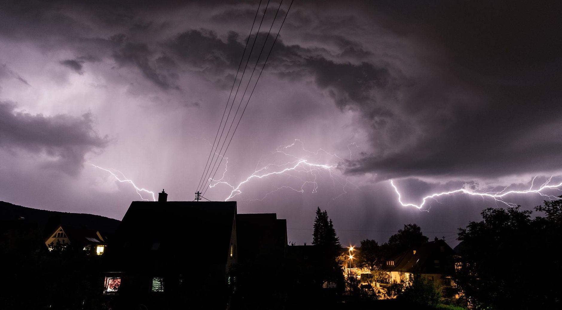 Severe thunderstorms with destructive hail target Alberta on Monday