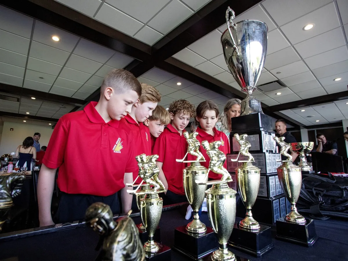 Brick Hockey Tournament Kicks Off at West Edmonton Mall