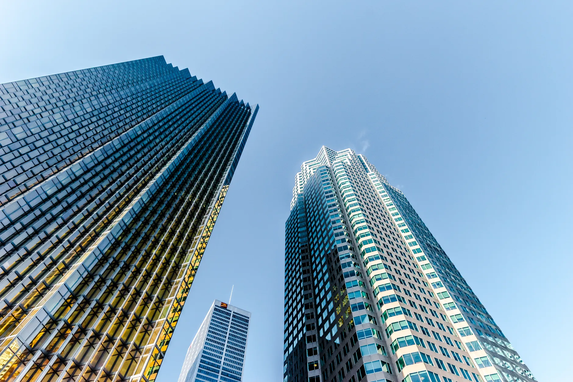 Institutional investors returning to Ottawa real estate, largest downtown office deal in three years