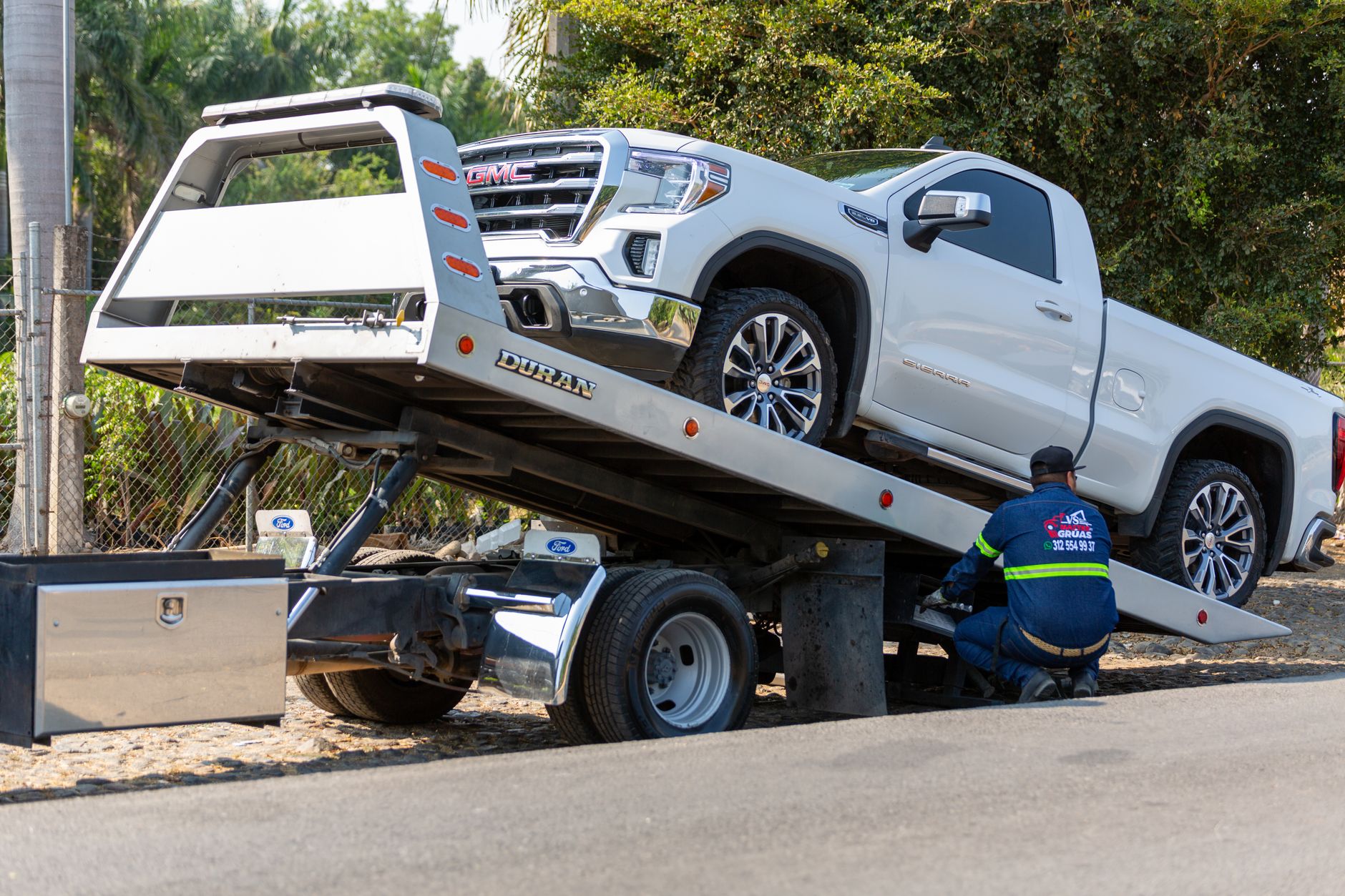 Calgary man charged after stolen truck chase through southwest neighbourhoods