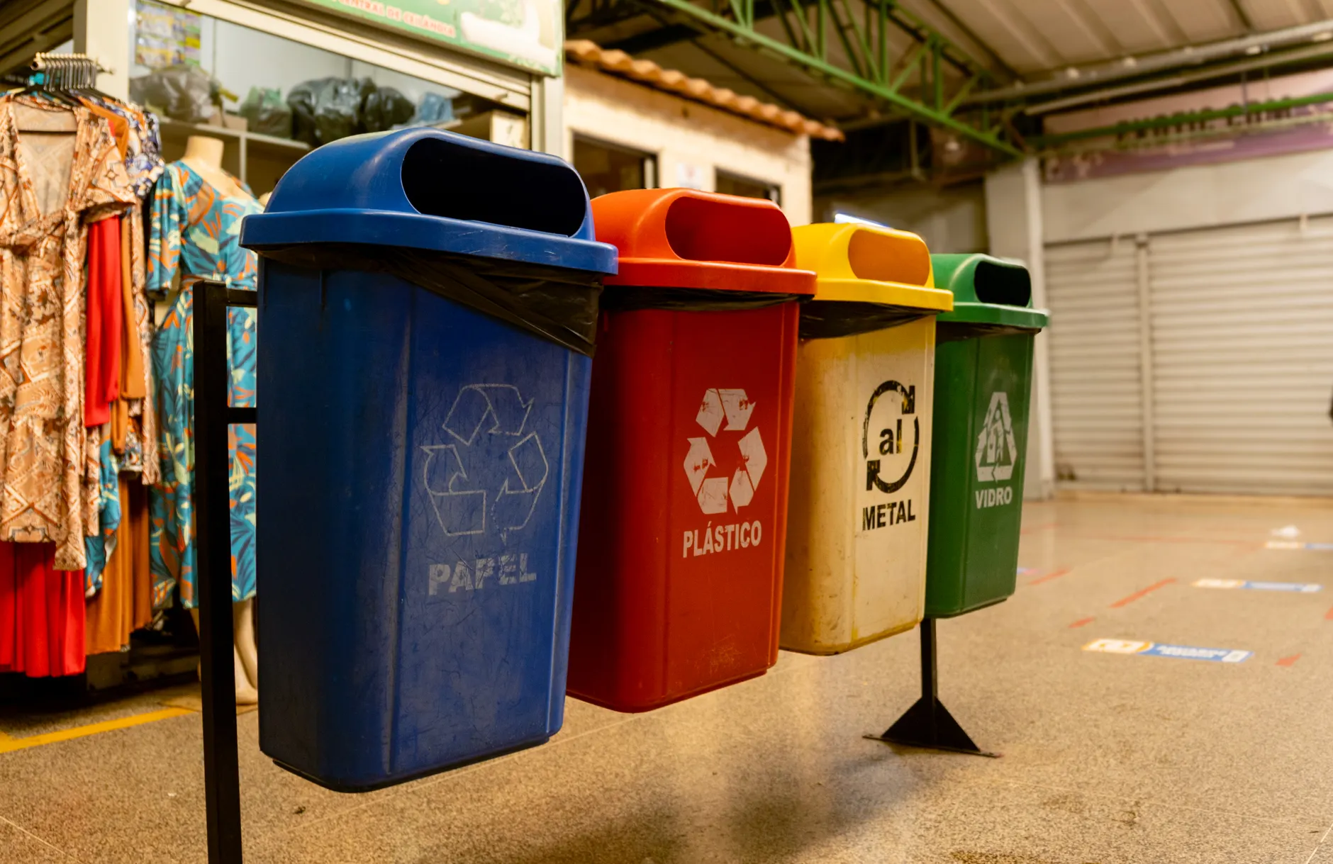 Edmonton expands what you can recycle starting October 1: styrofoam, takeout containers and more