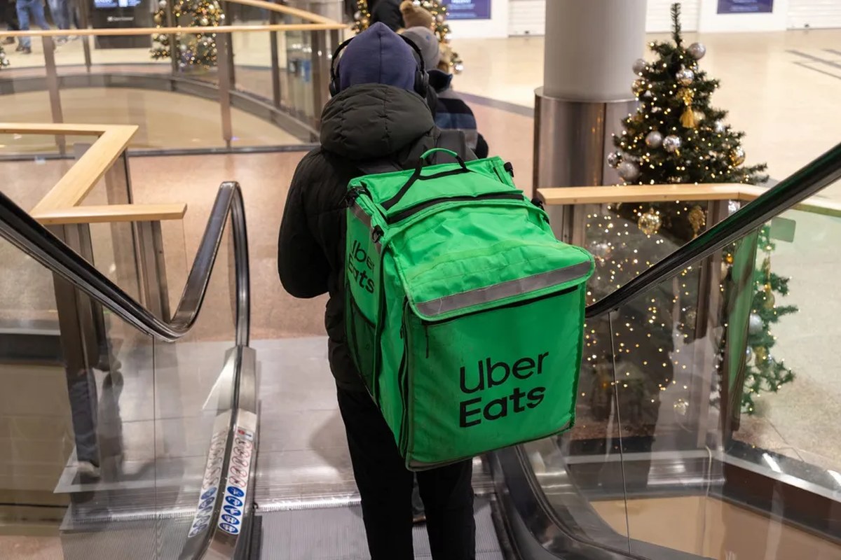 Uber Eats class action alleges hidden Service Fee buried until checkout