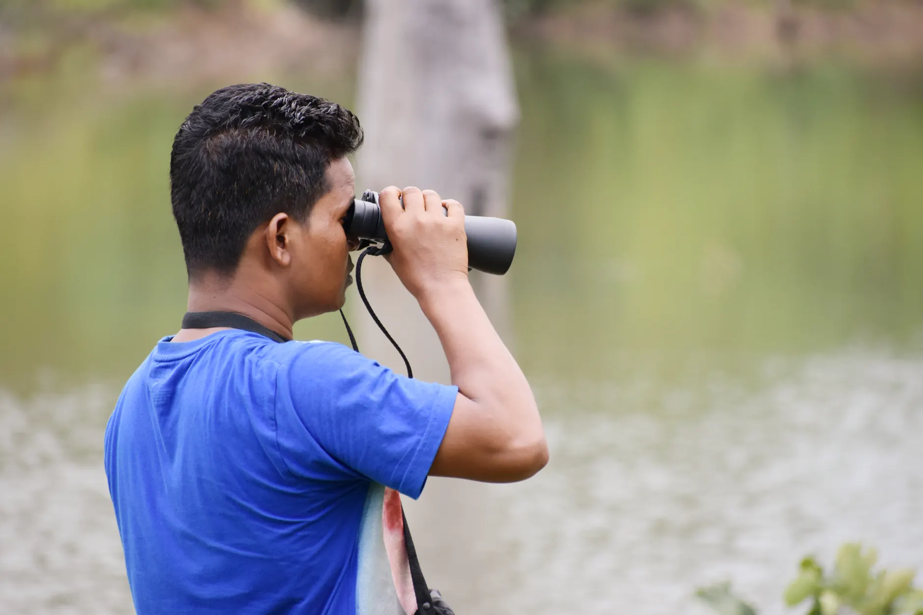 Young birders are reshaping Edmonton's birdwatching scene