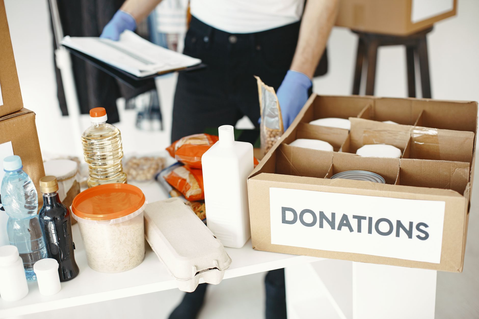 Fort Saskatchewan and Strathcona food banks shift to grocery-style model