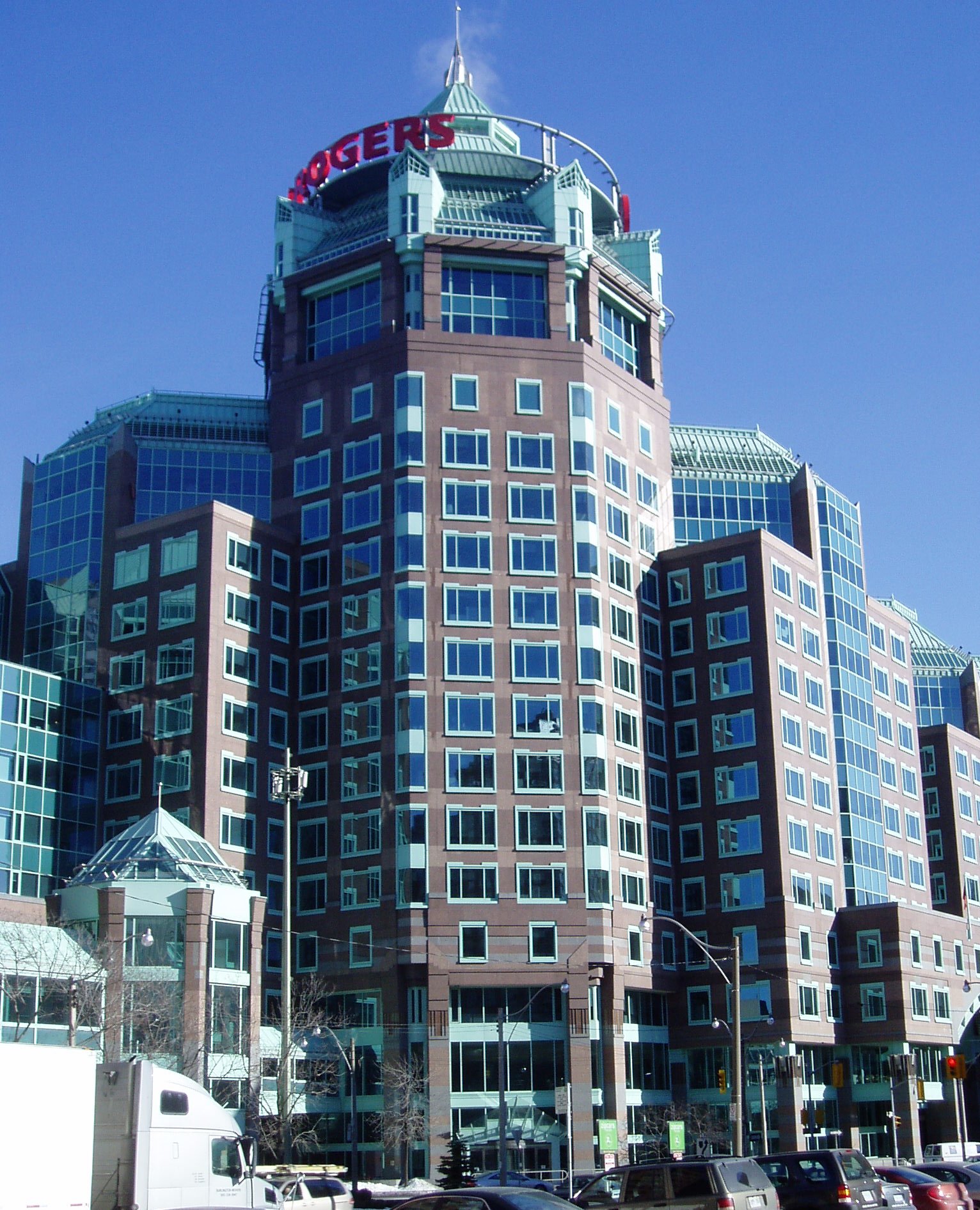 Rogers acquires full ownership of MLSE for $4.35 billion, controls all major Toronto sports teams