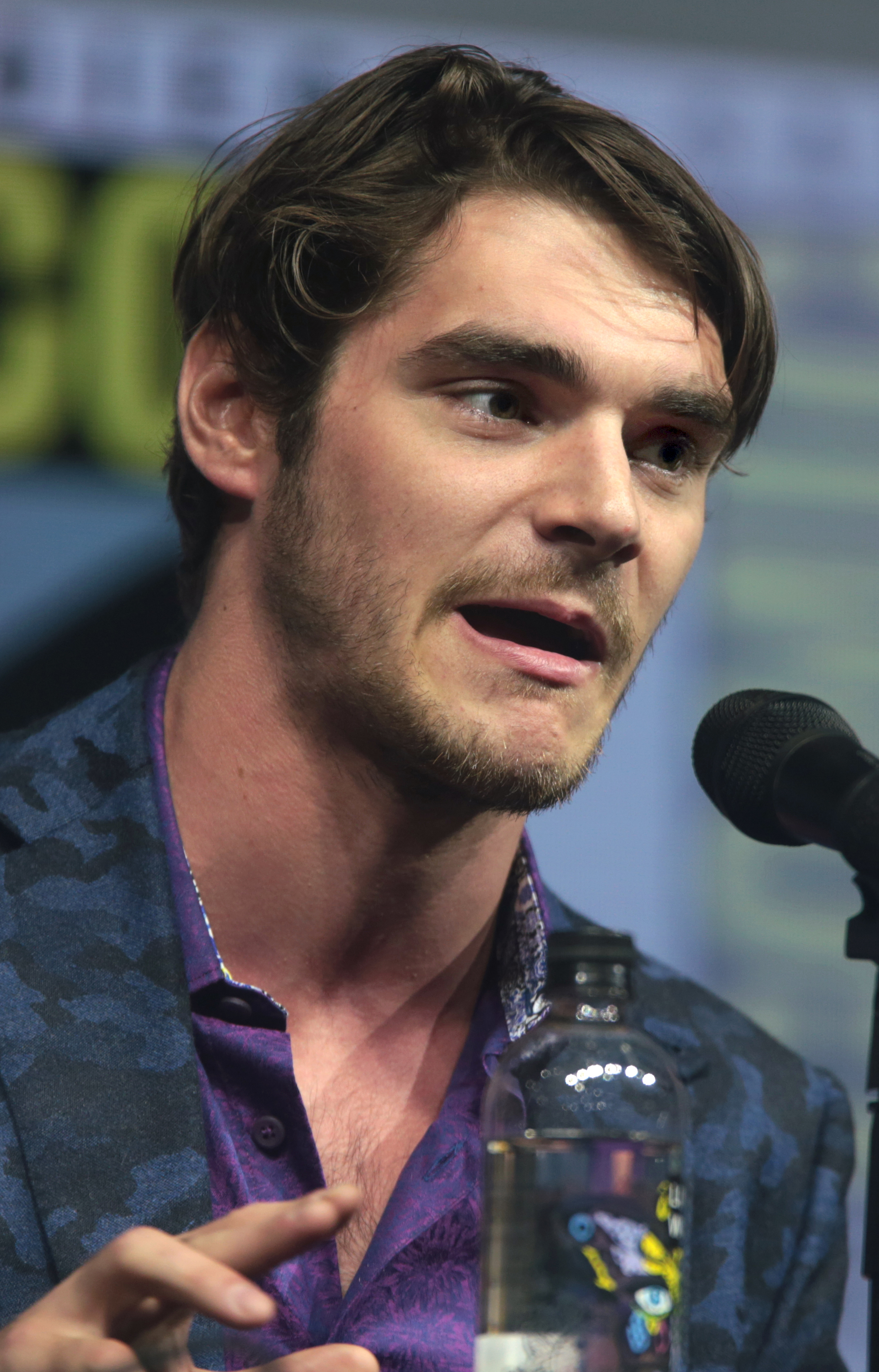 RJ Mitte, 'Breaking Bad' star and disability advocate, dead at 34
