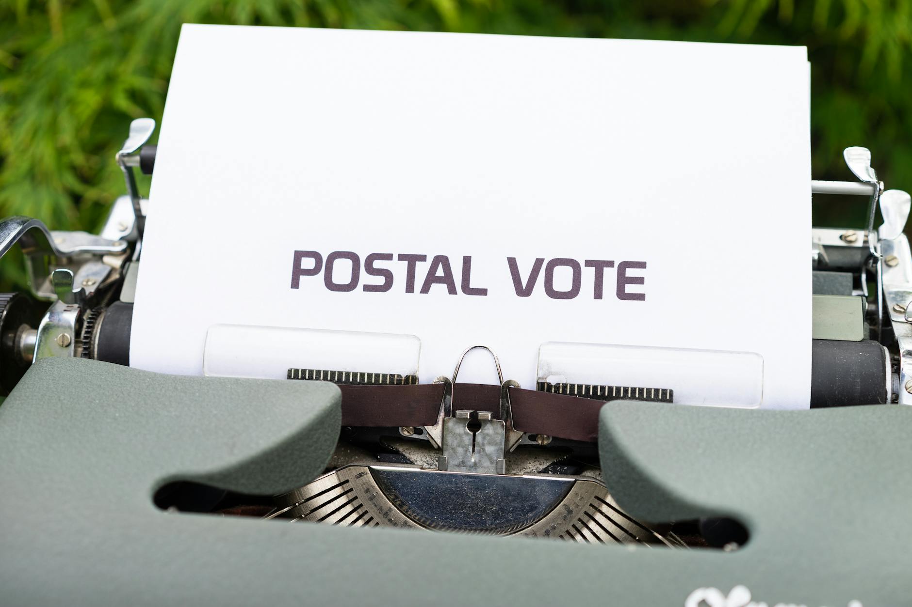 Canada Post workers vote on tentative deal with wage increases
