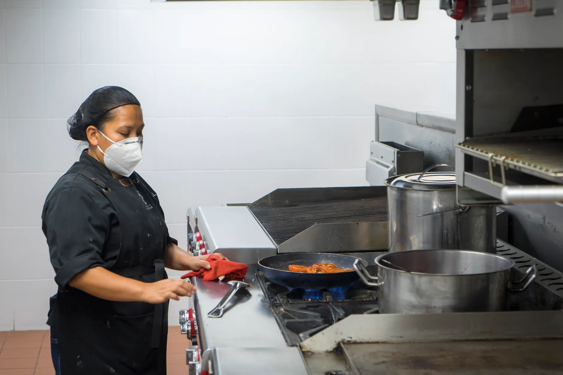 Alberta Health Services shuts down Hindu temple kitchen over dozen food safety violations